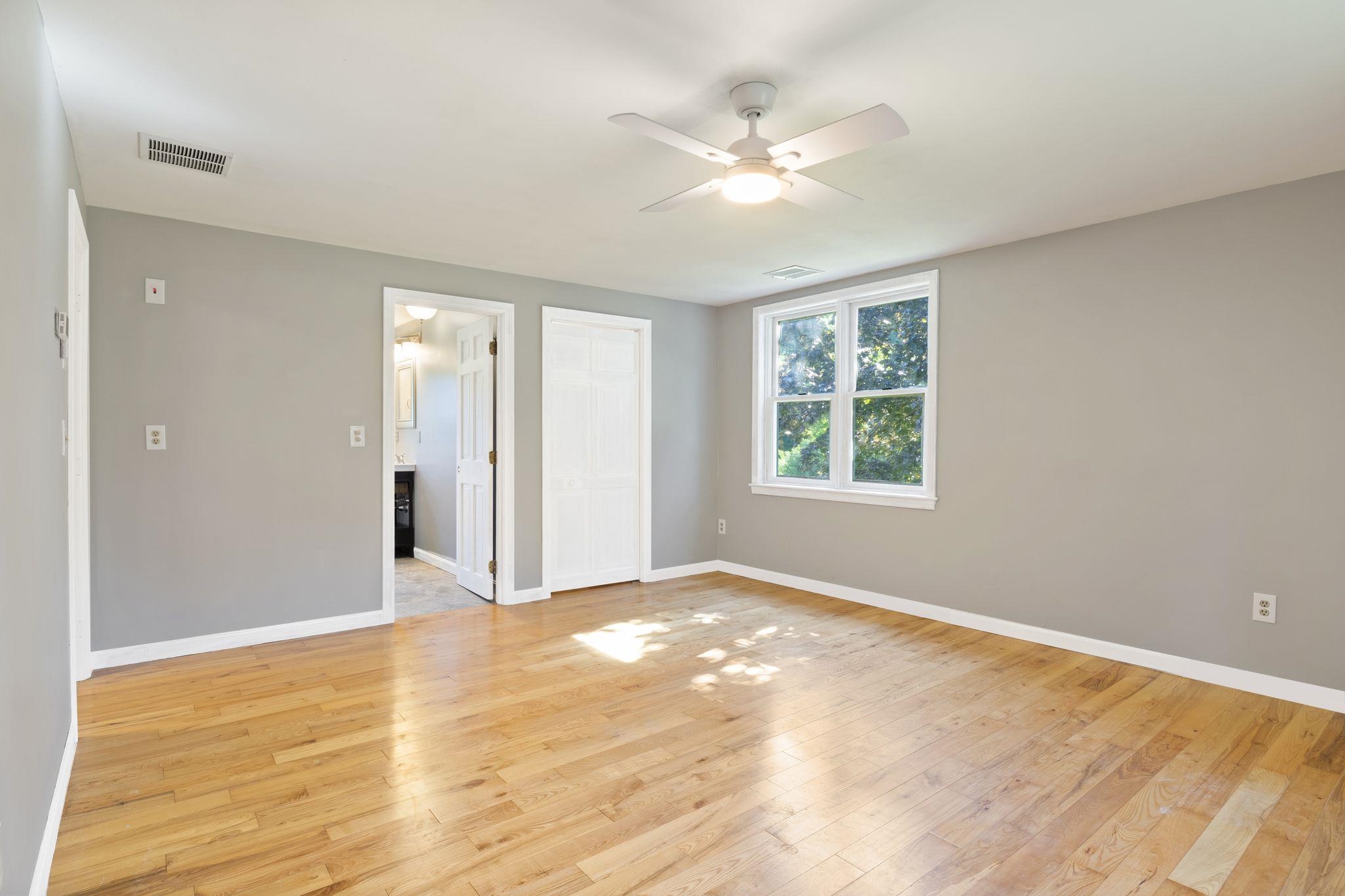 131 1/2 Littleworth Road Property Photo 33