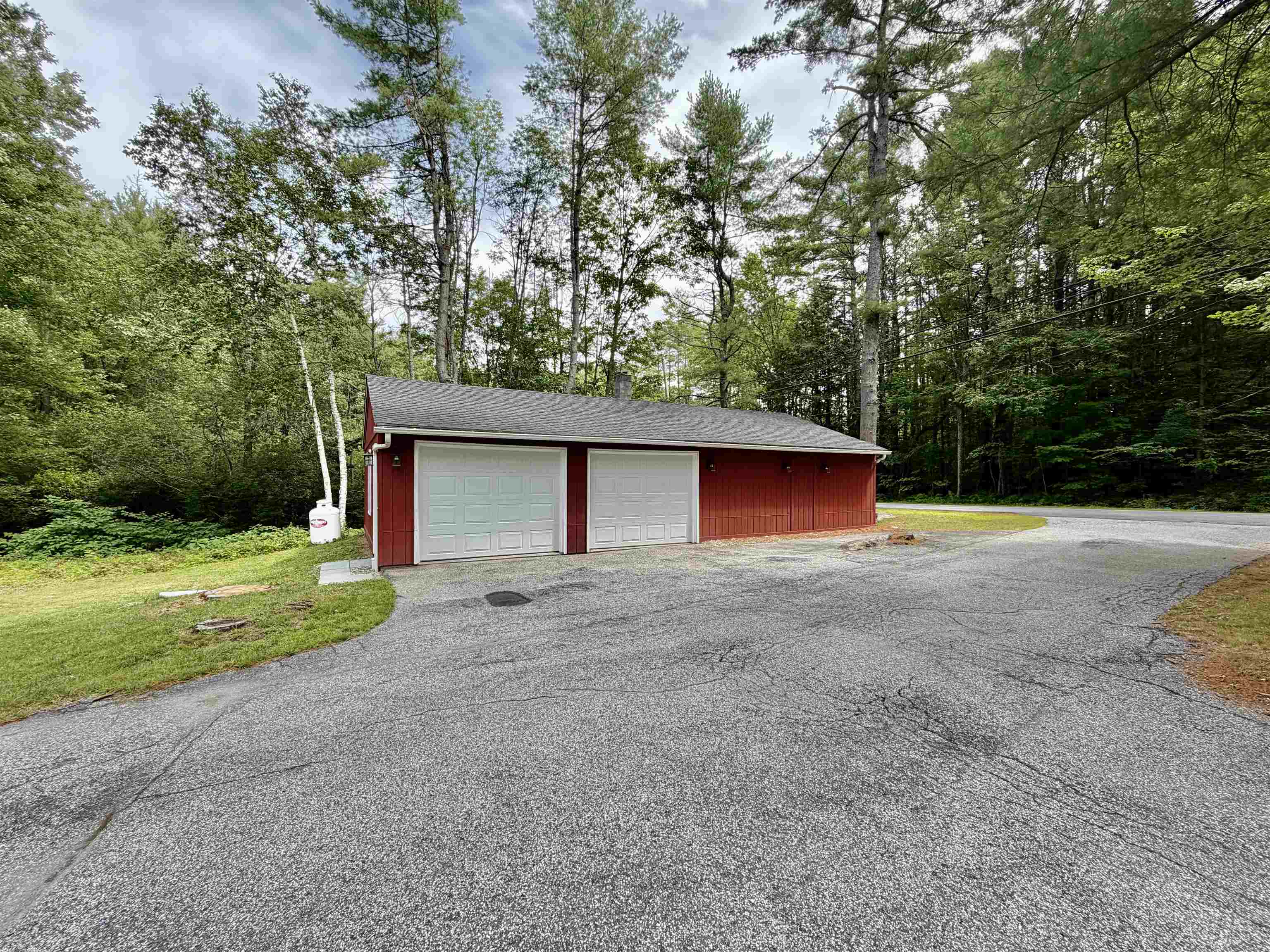258 Maple Street Property Photo 3