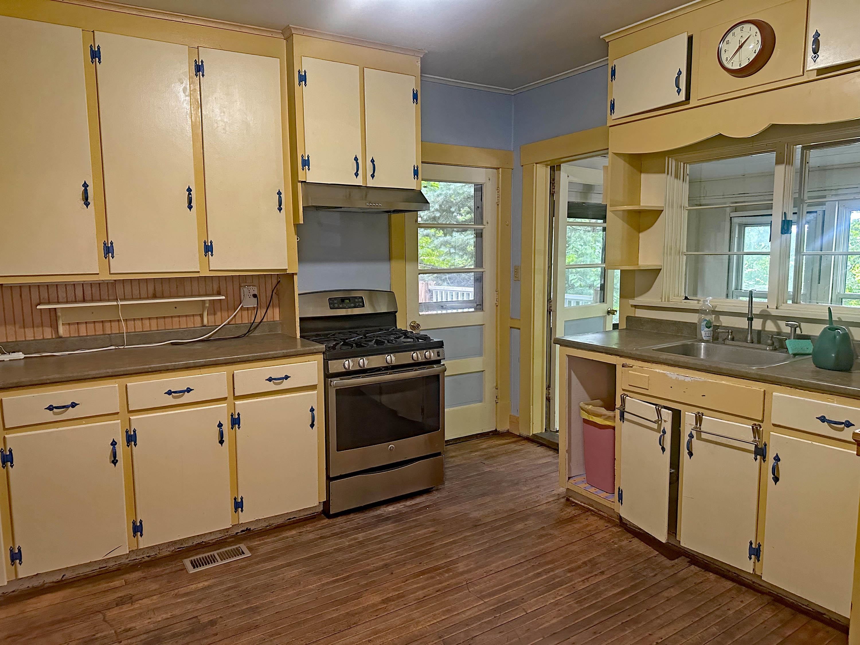 110 Western Avenue Property Photo 12