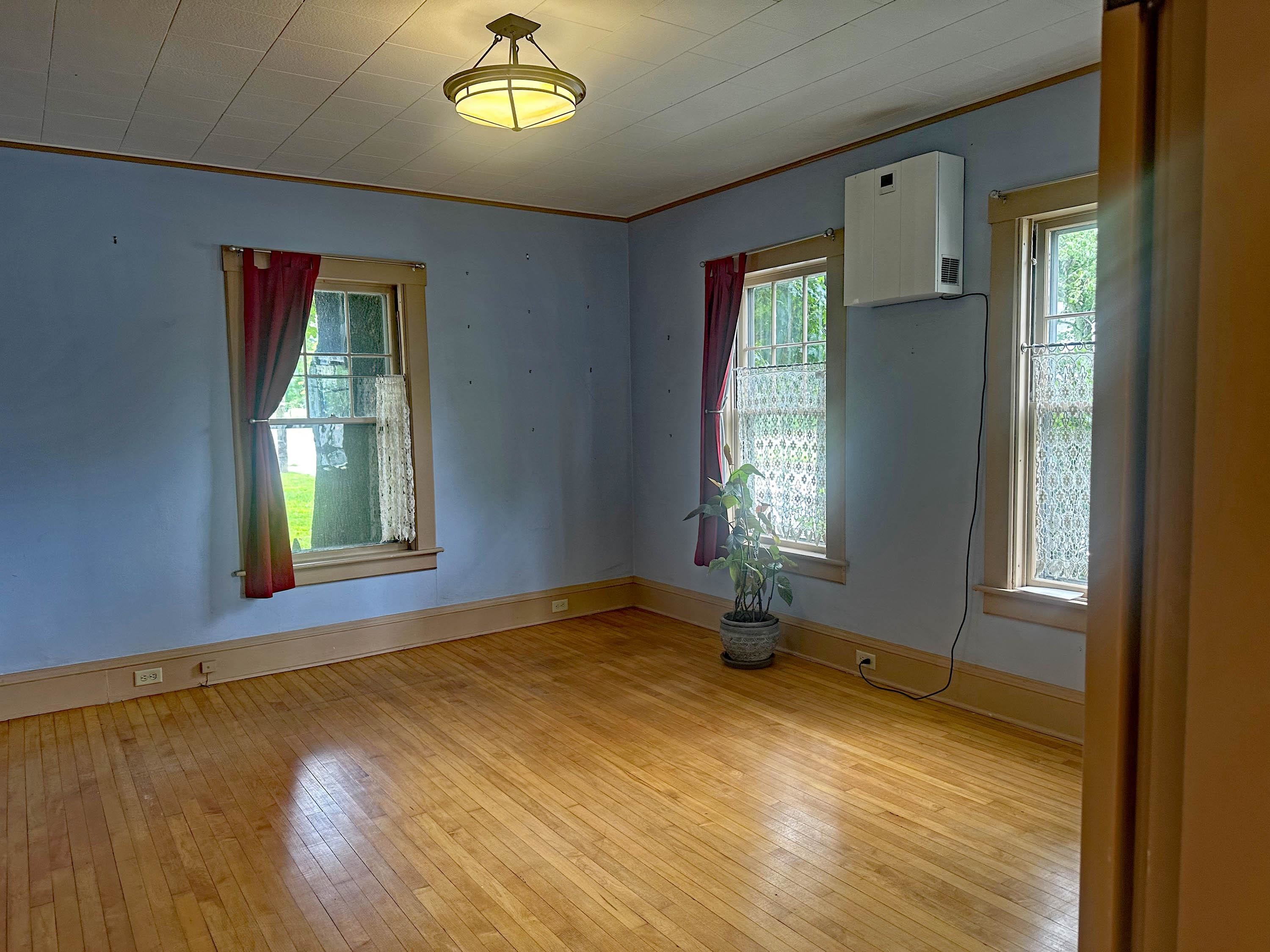 110 Western Avenue Property Photo 15
