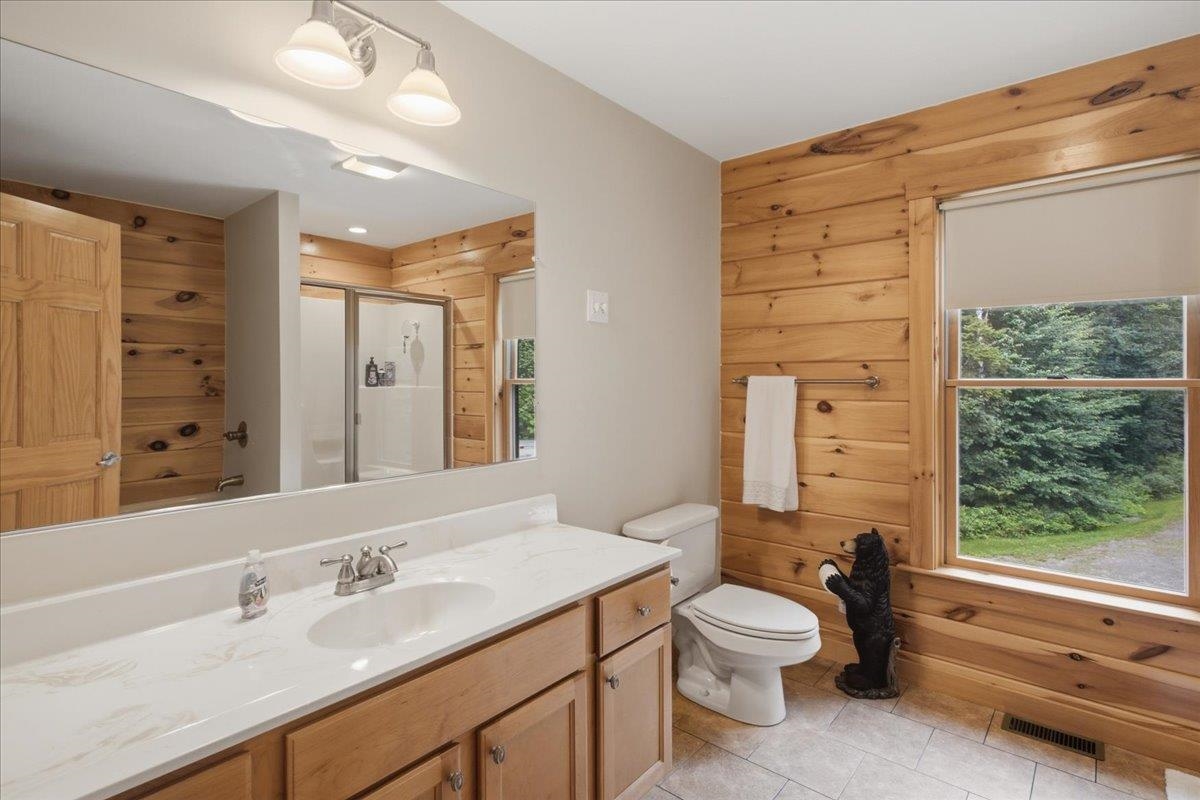 2148 Abbott Road Property Photo 22