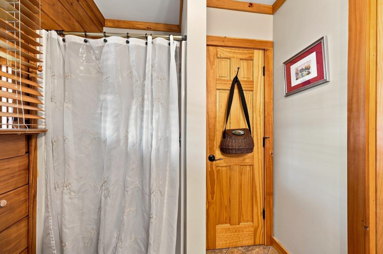 75 Rocky Point Road Property Photo 21