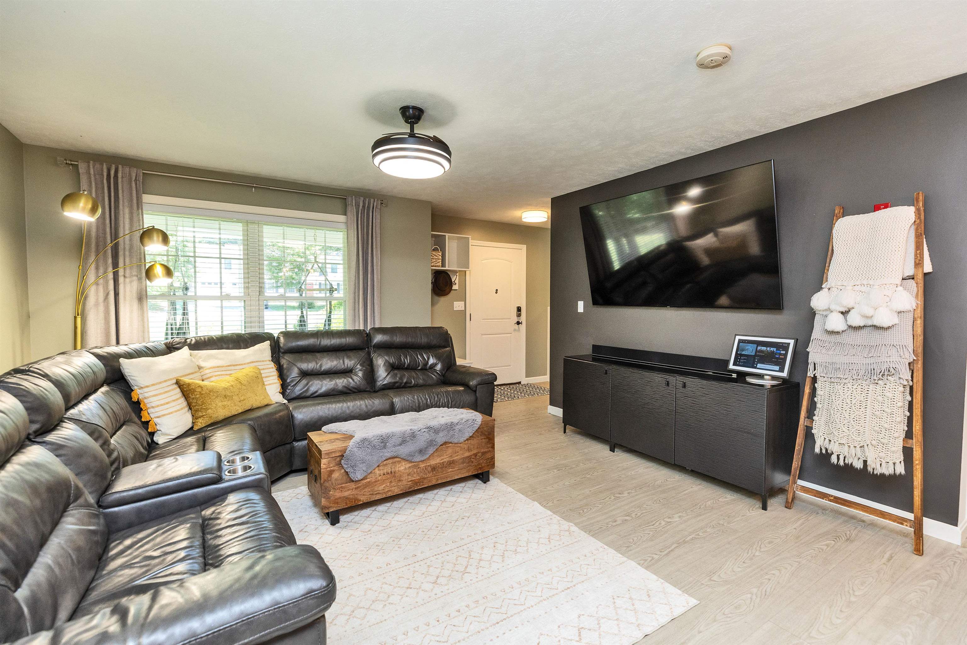 48 Jacqueline Drive Property Photo 4