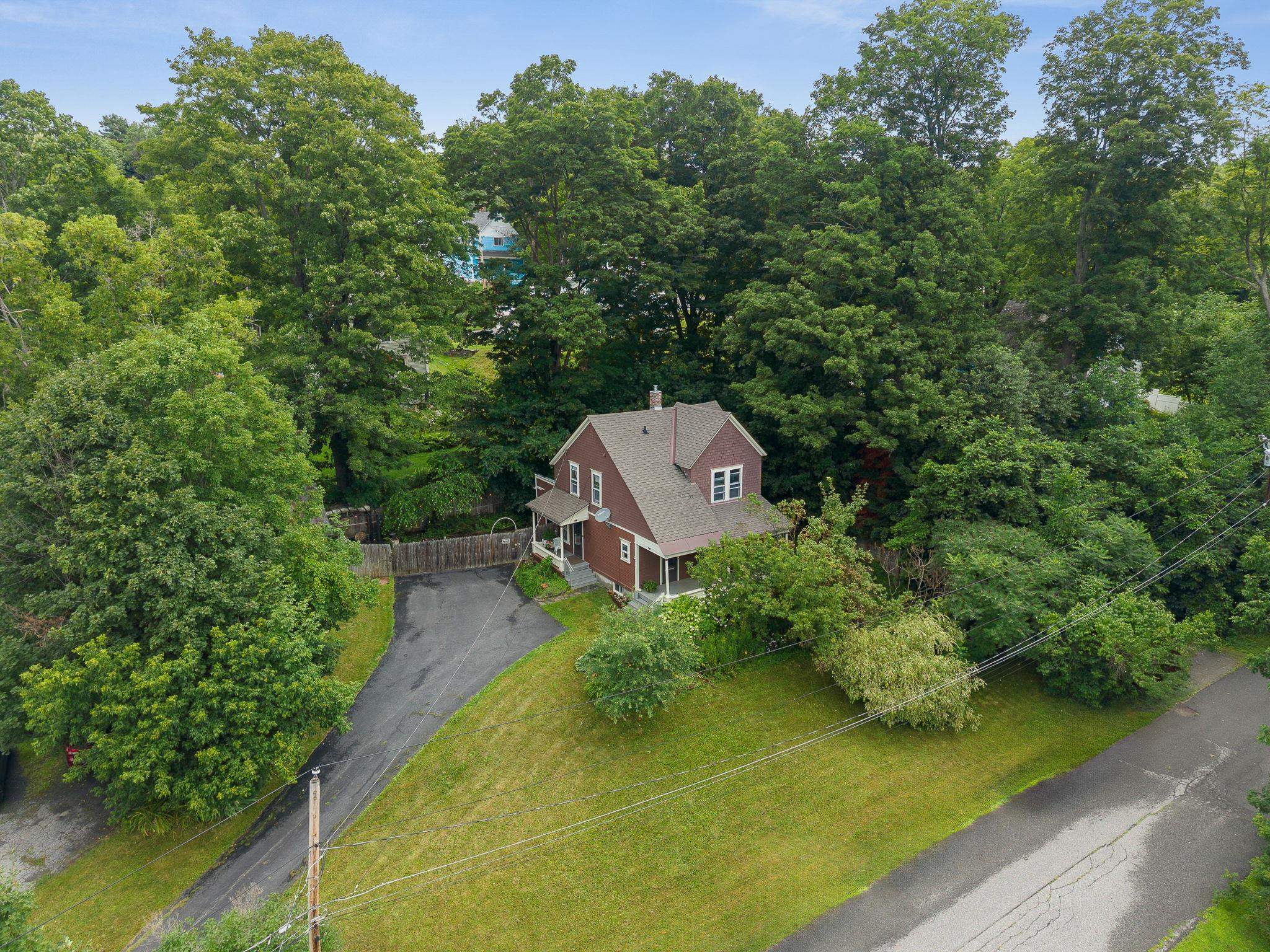 208 Elm Street Property Photo 4