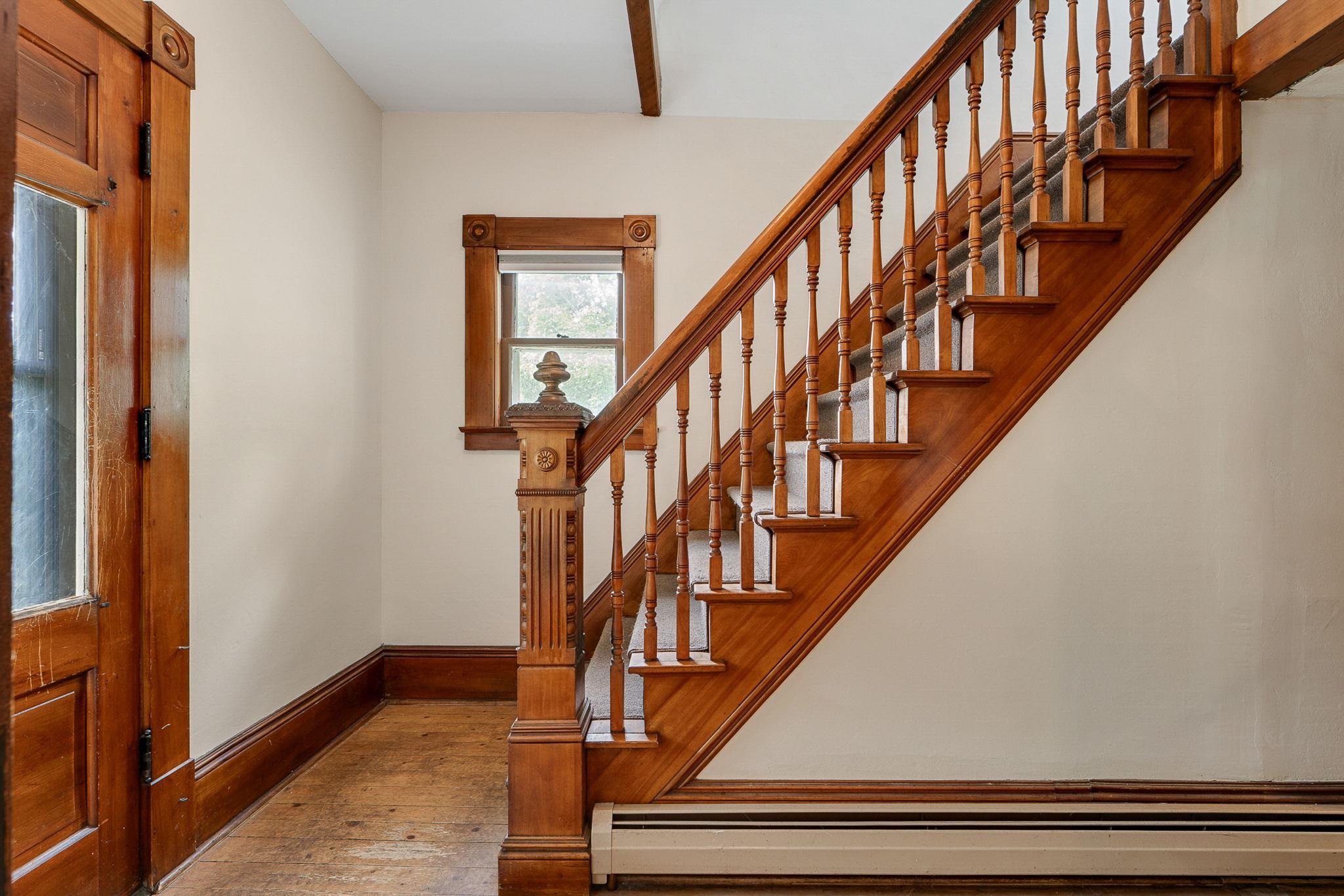 208 Elm Street Property Photo 16