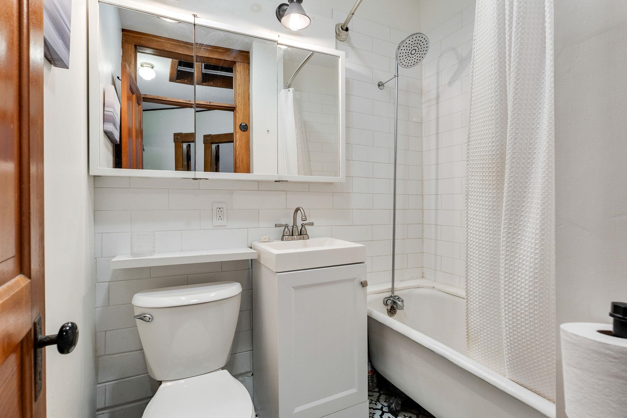 208 Elm Street Property Photo 31