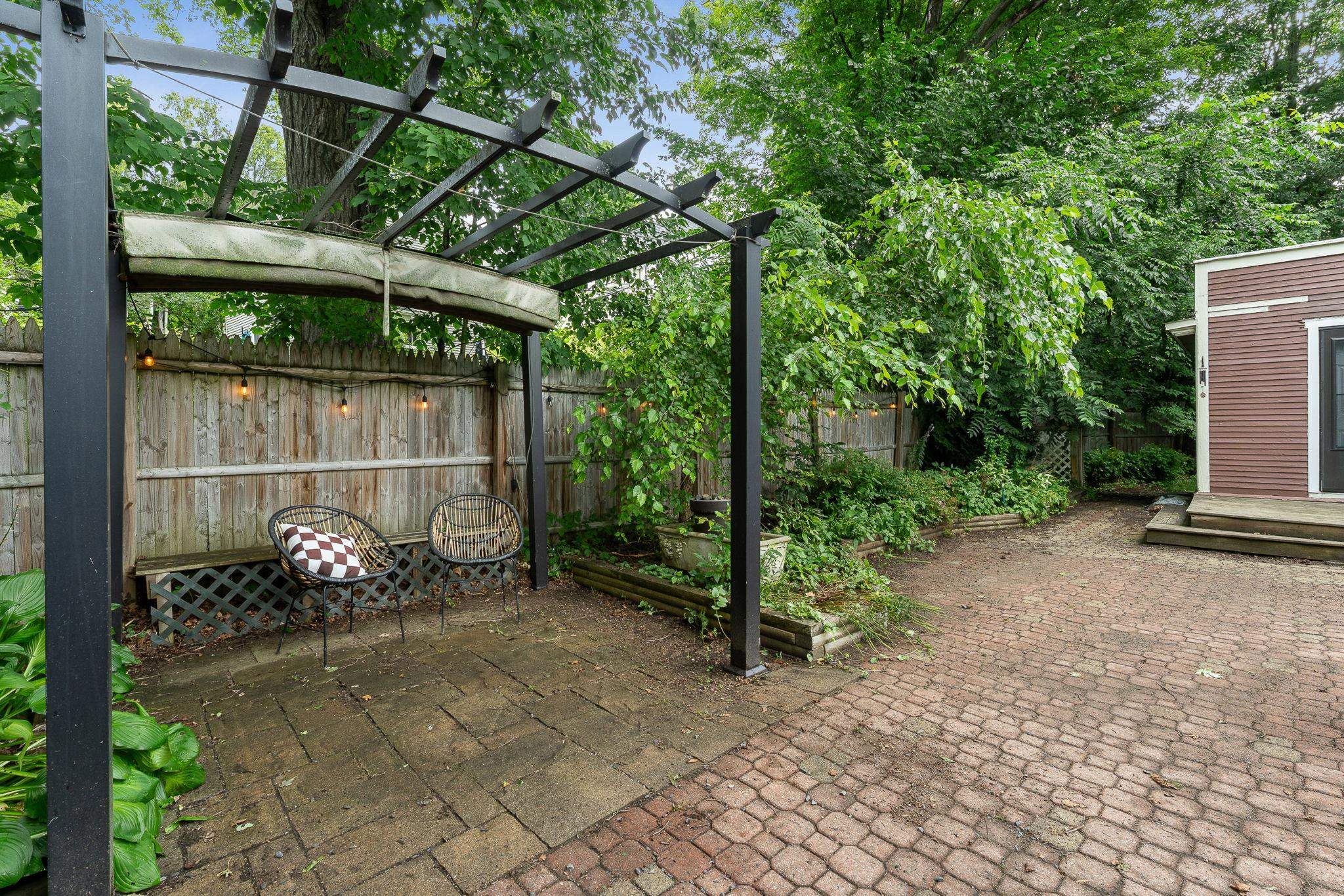 208 Elm Street Property Photo 40