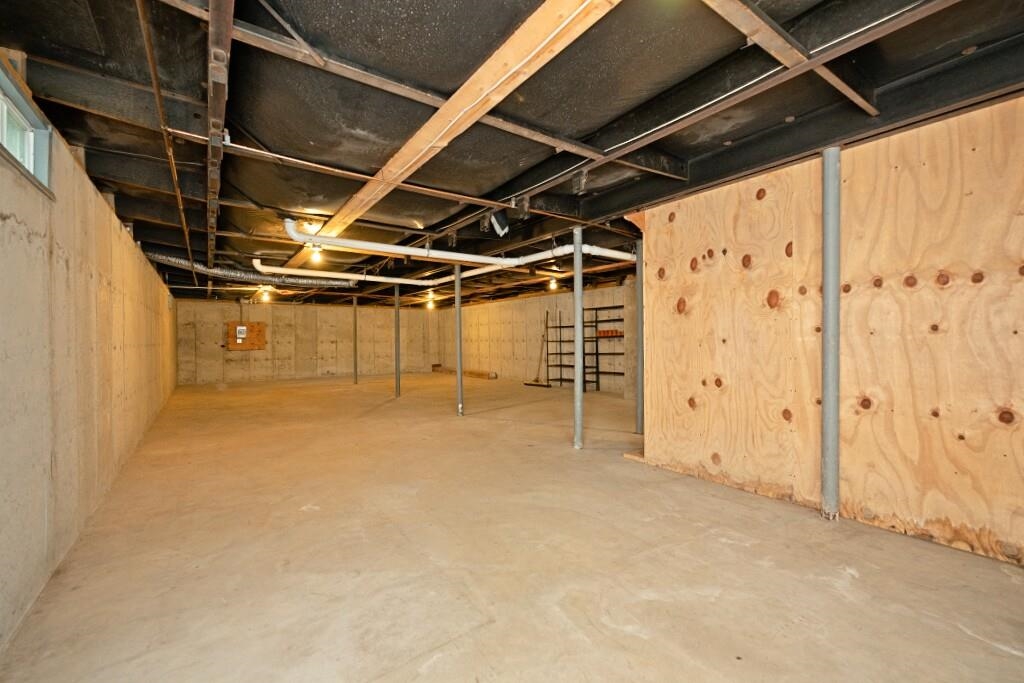 90 Alison Drive Property Photo 39