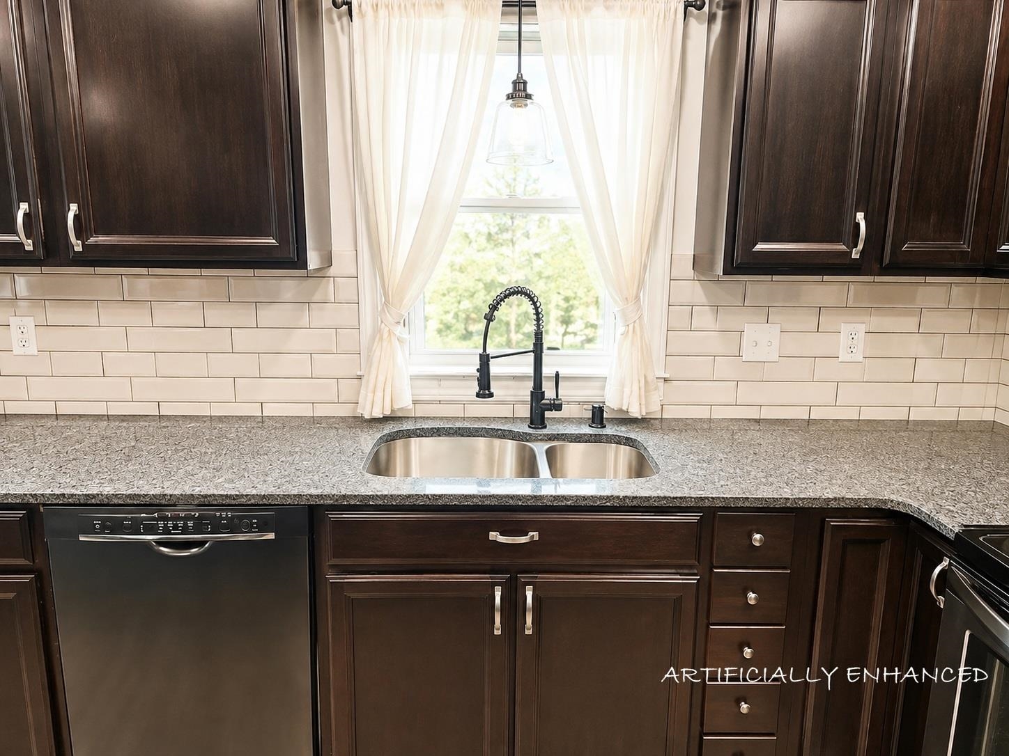 2 Welcome Avenue Property Photo 10