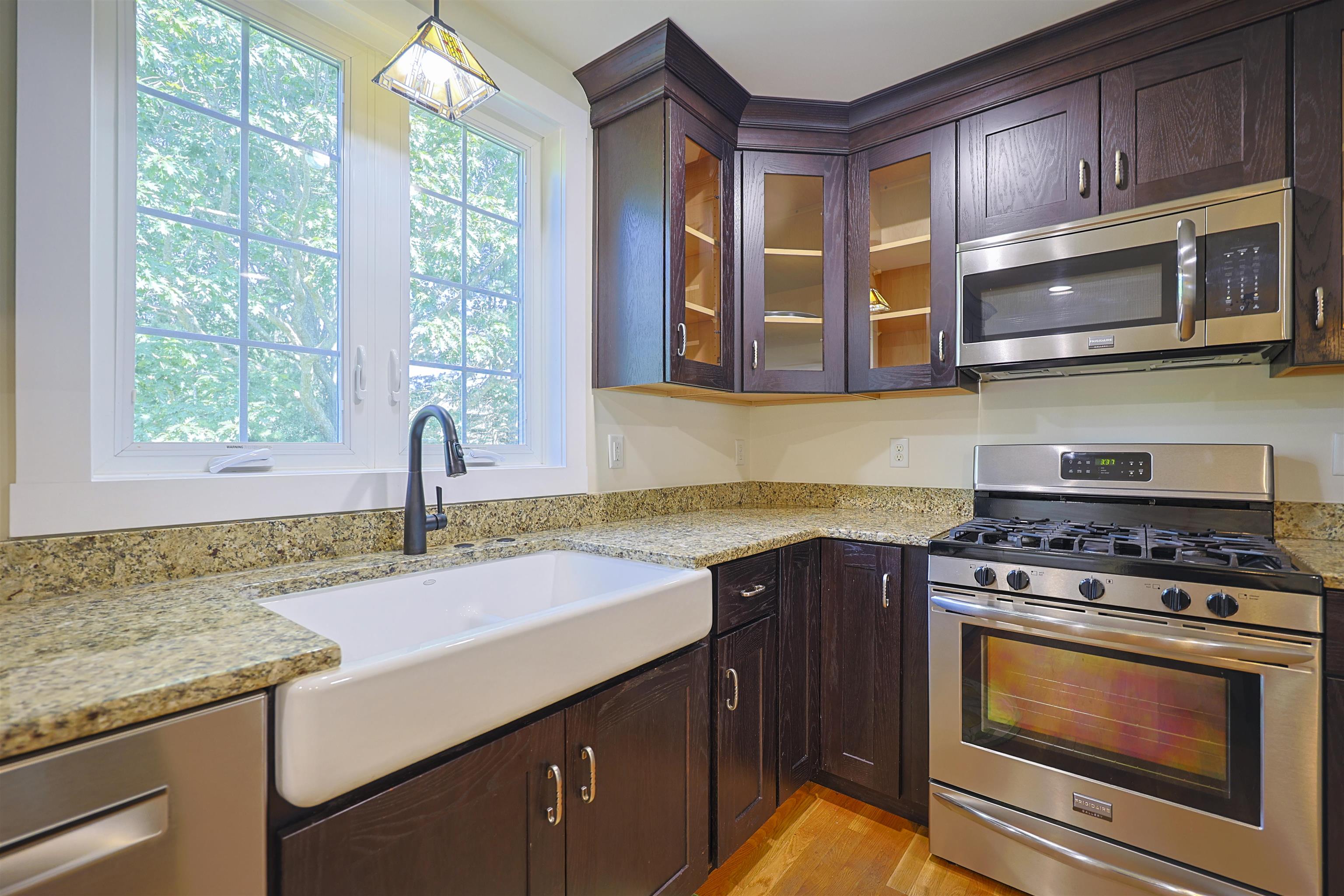 10 Hilliard Drive Property Photo 18