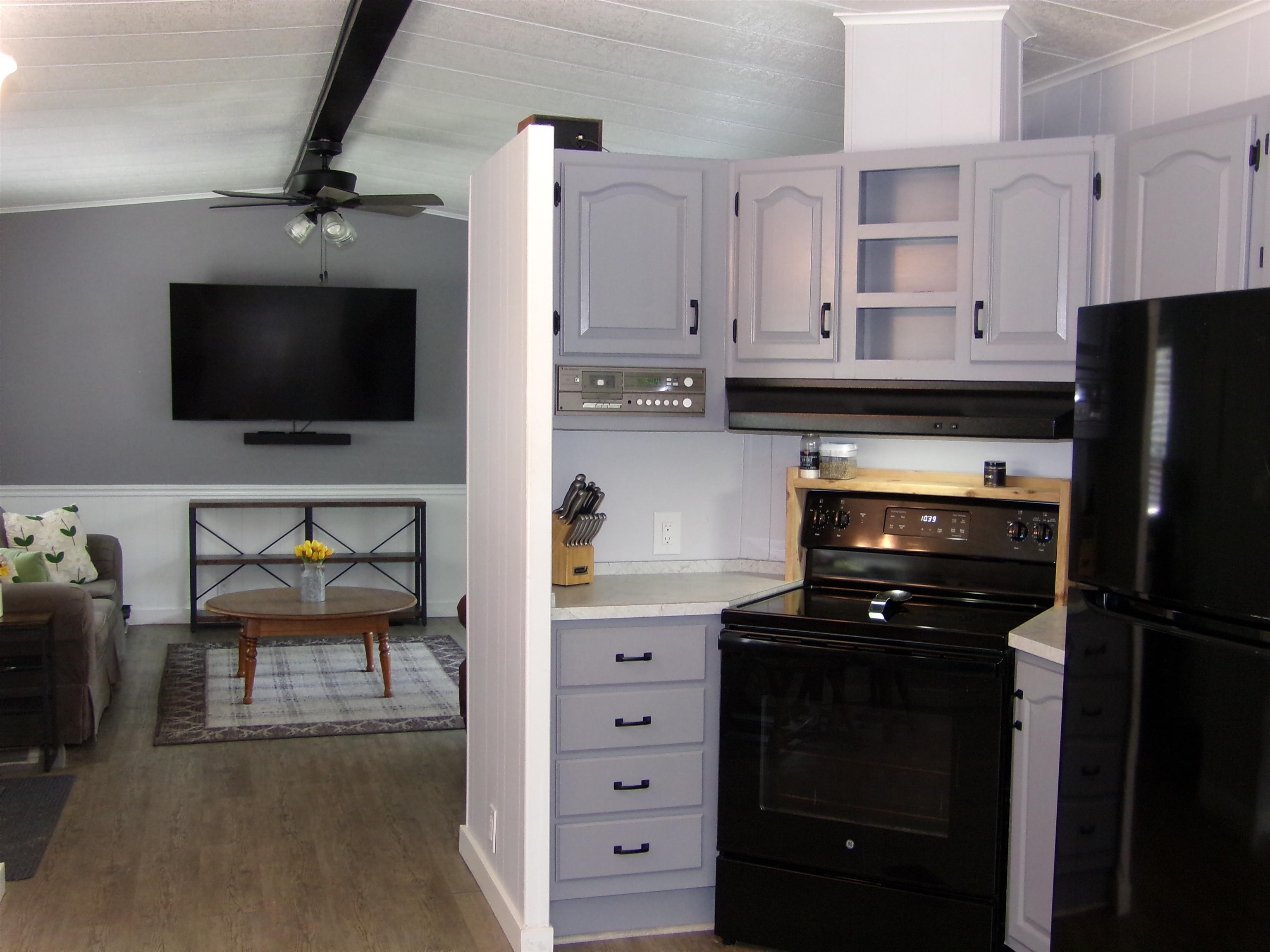 303 Old Lake Shore Road Property Photo 13
