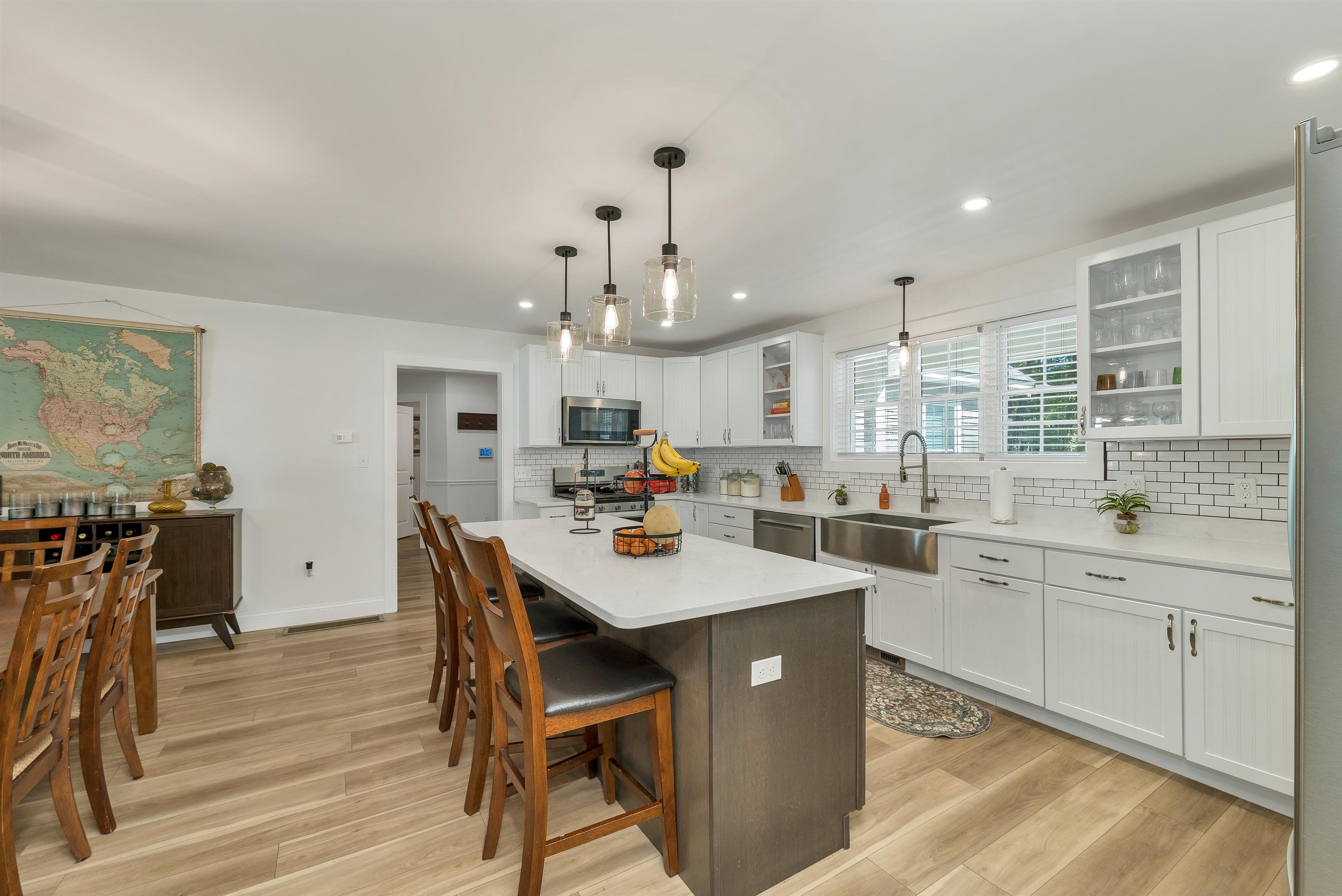 16 Regency Court Property Photo 6