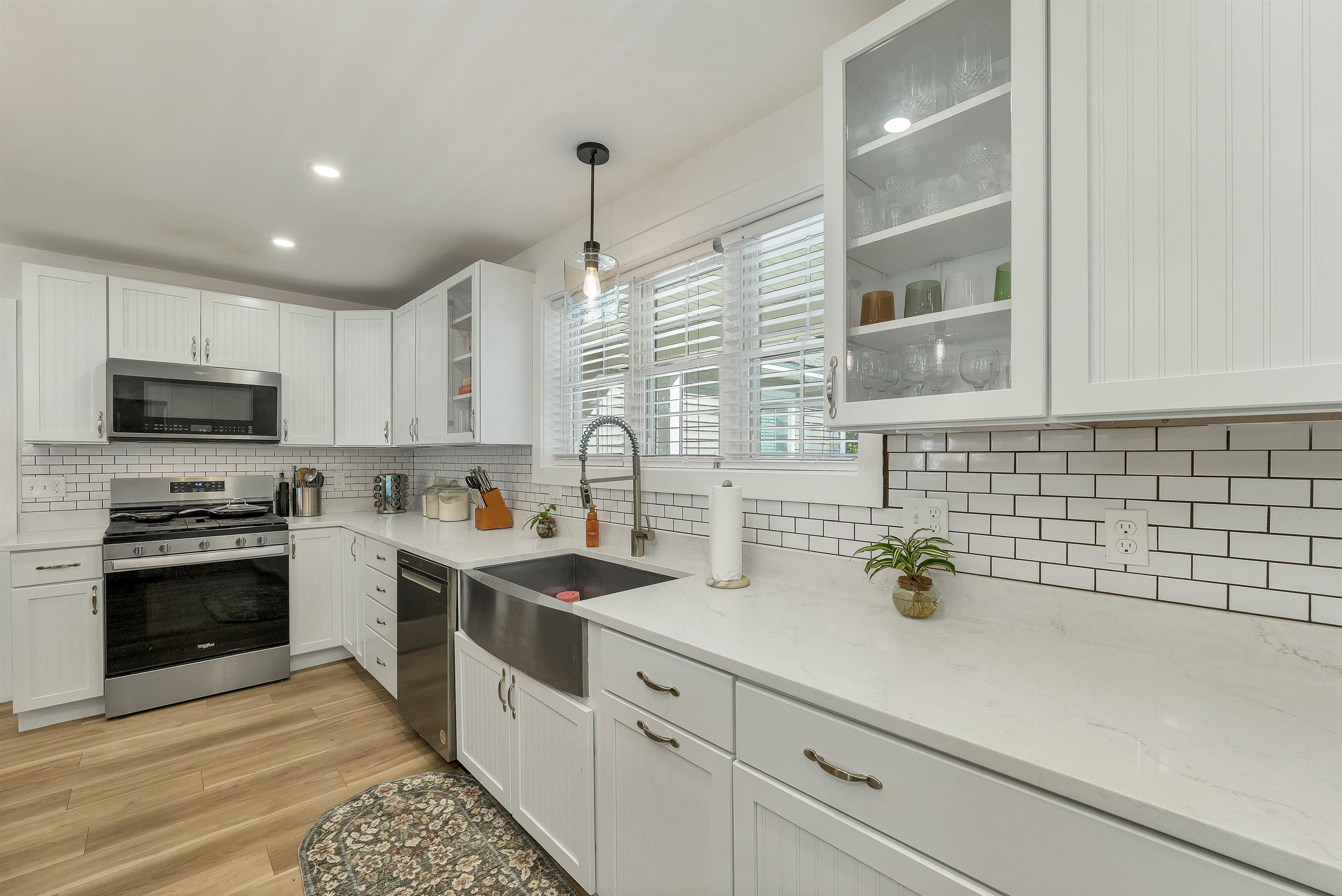 16 Regency Court Property Photo 7