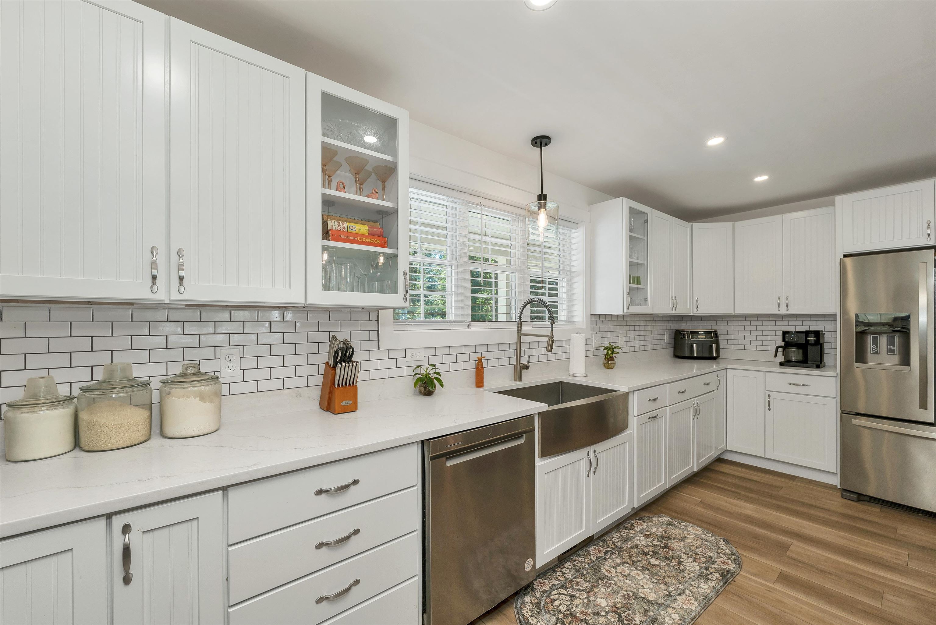 16 Regency Court Property Photo 8