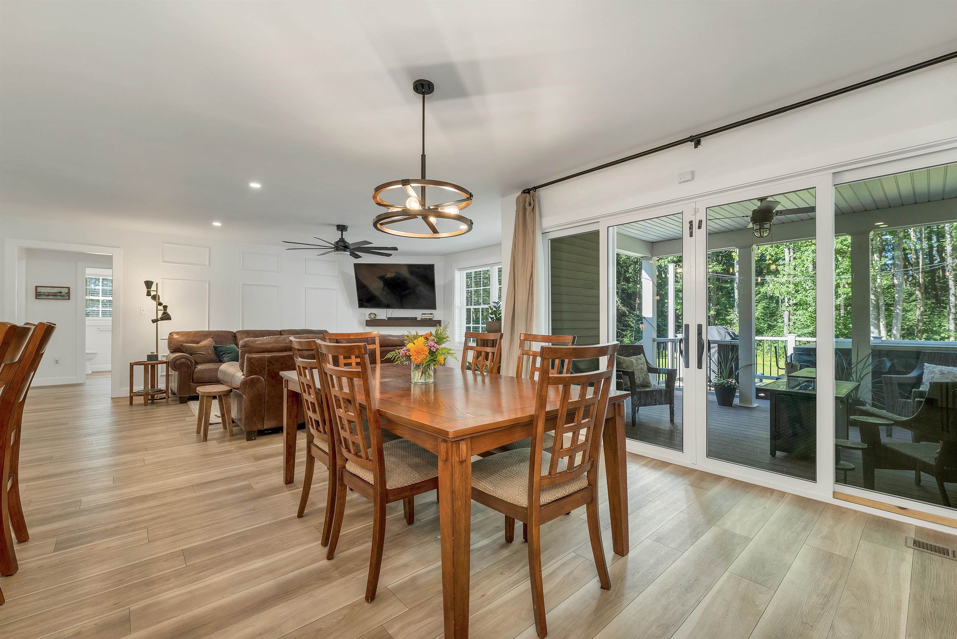 16 Regency Court Property Photo 11