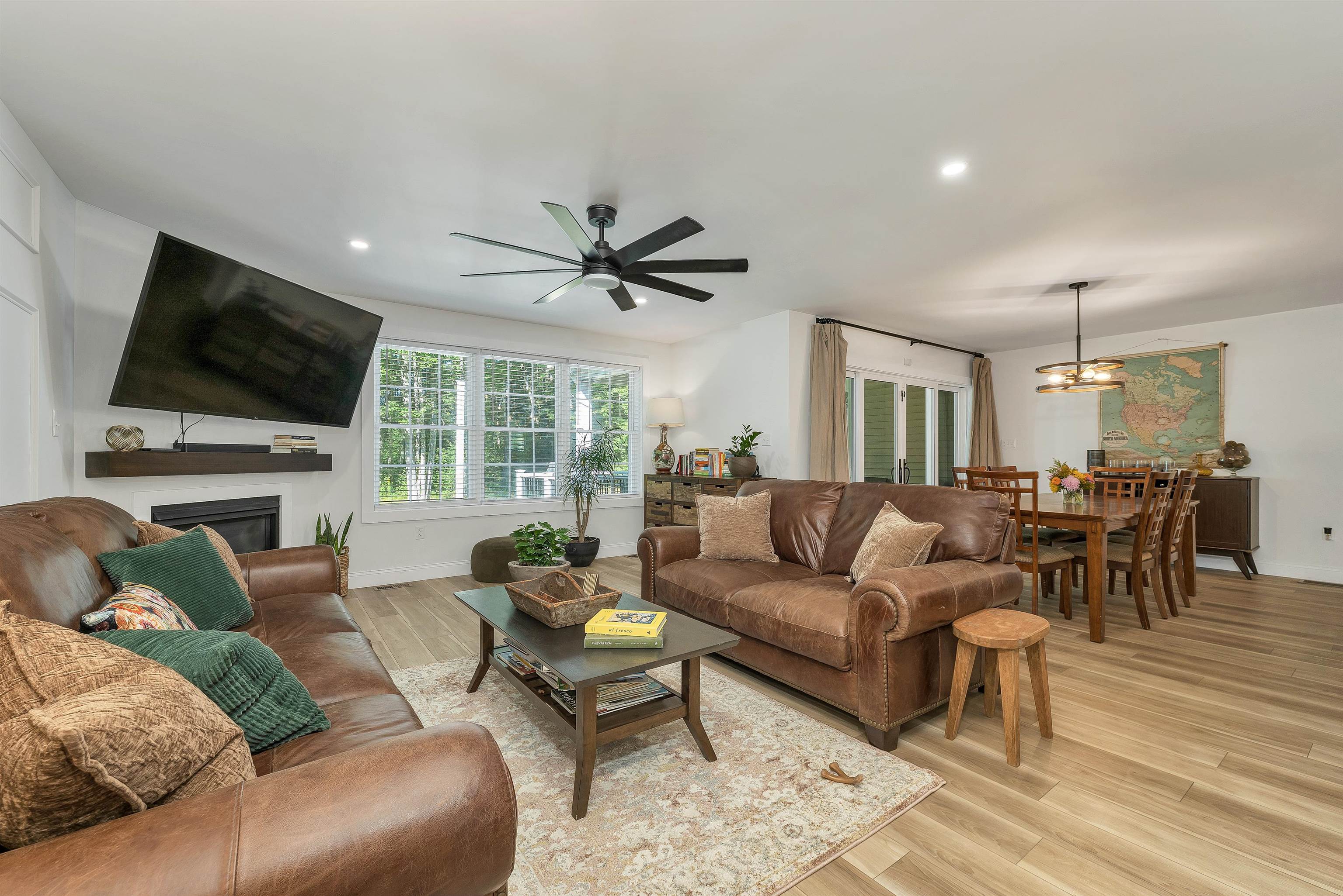 16 Regency Court Property Photo 21