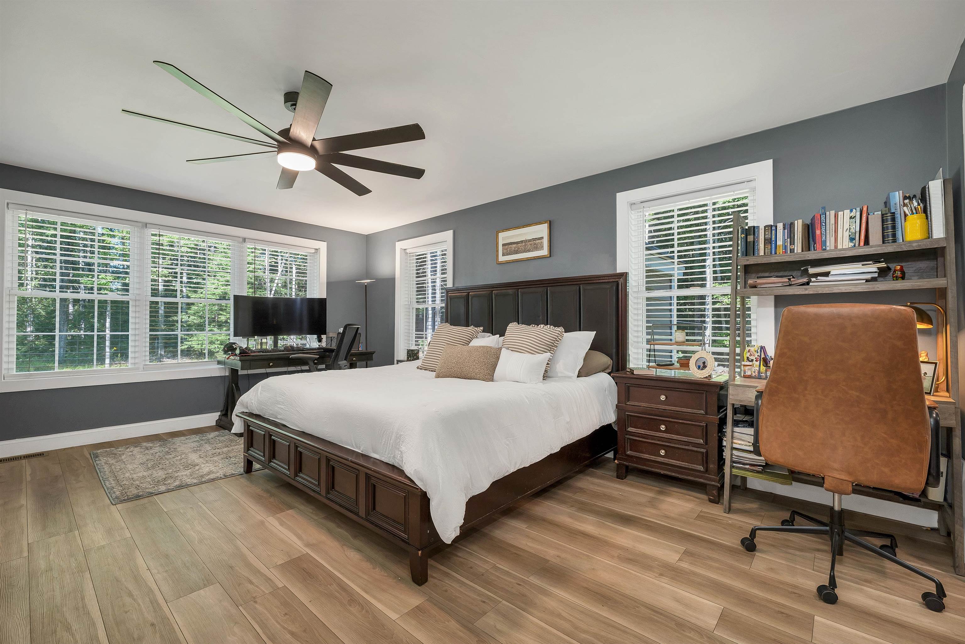 16 Regency Court Property Photo 25