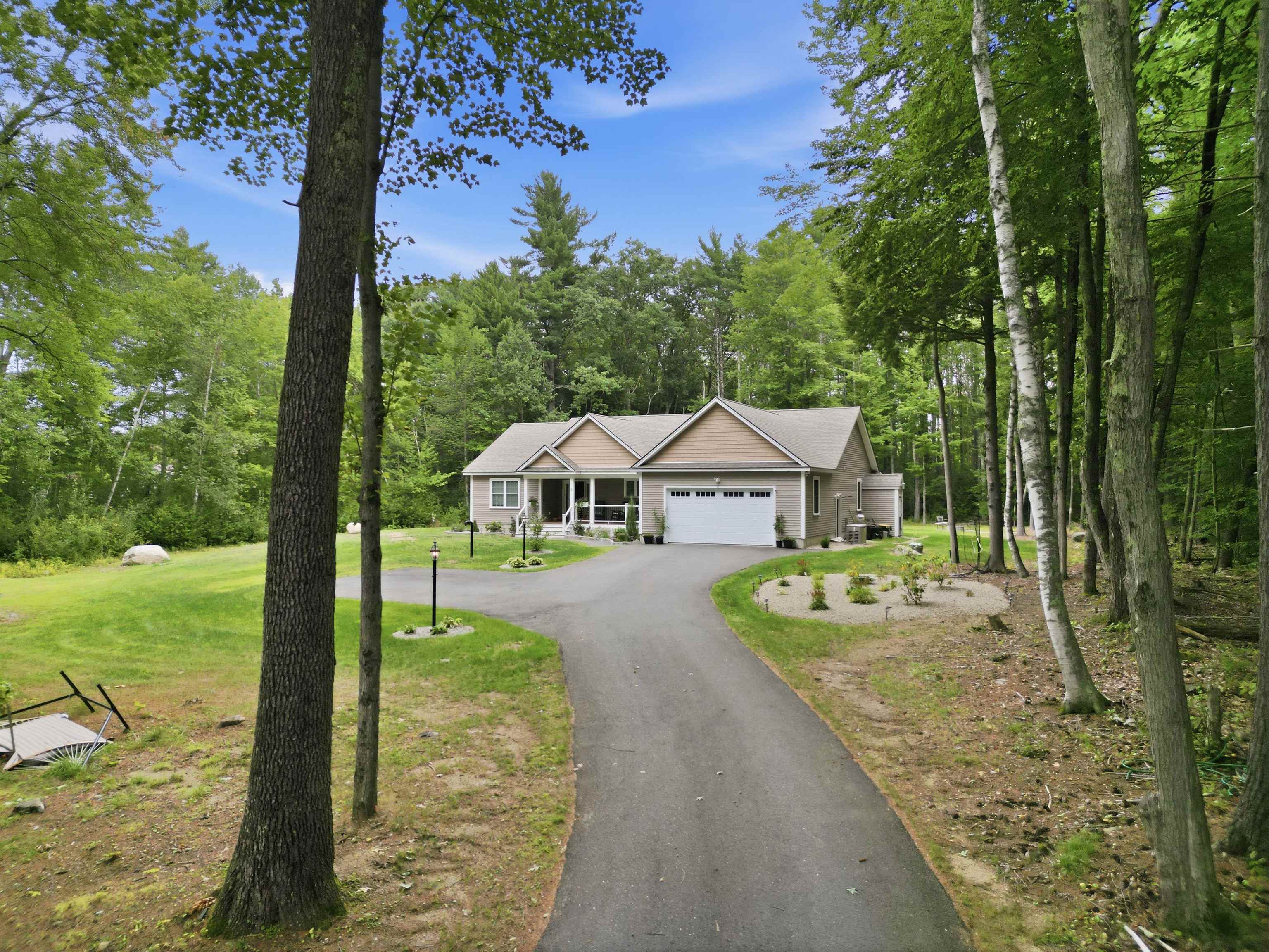 16 Regency Court Property Photo 30