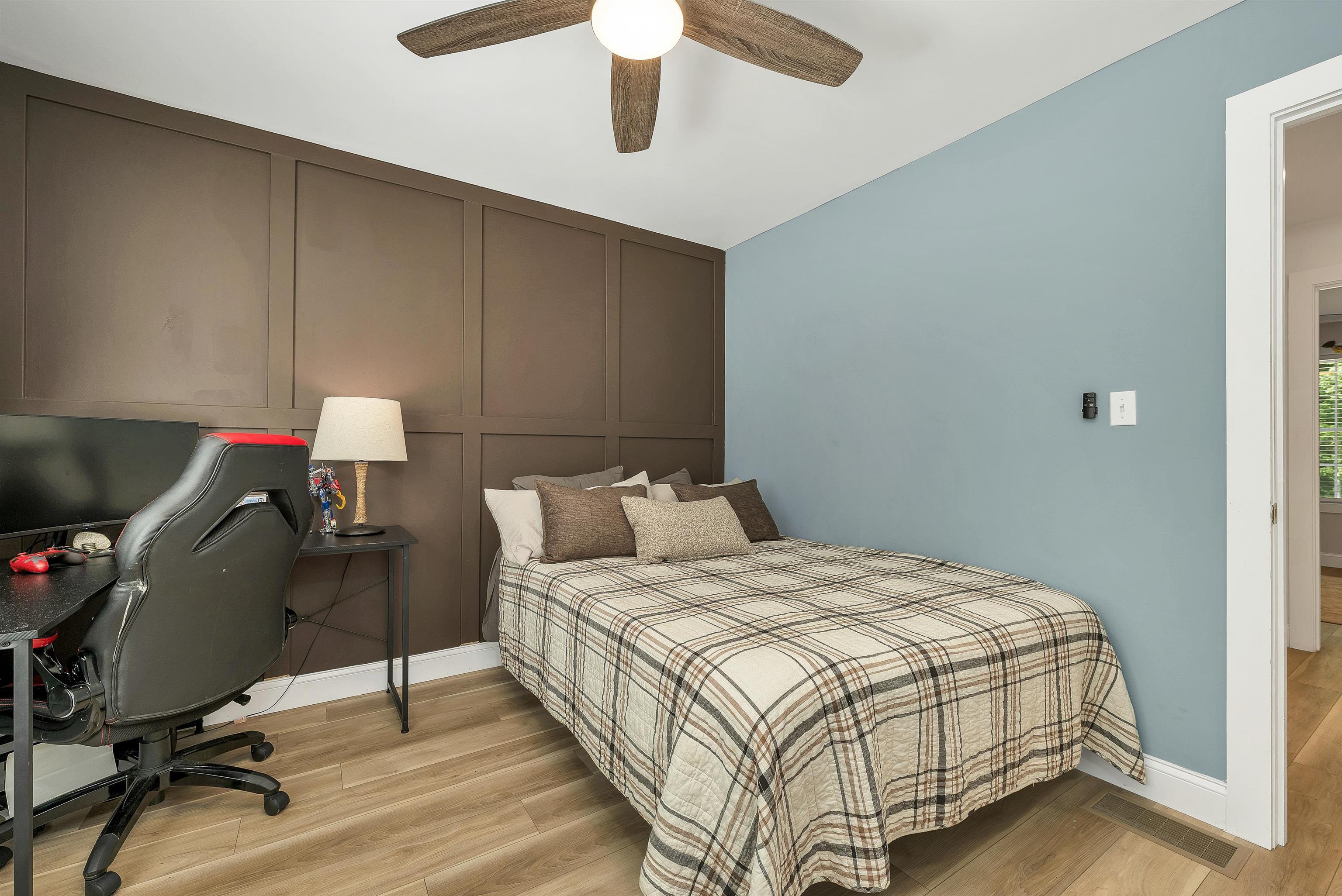 16 Regency Court Property Photo 33