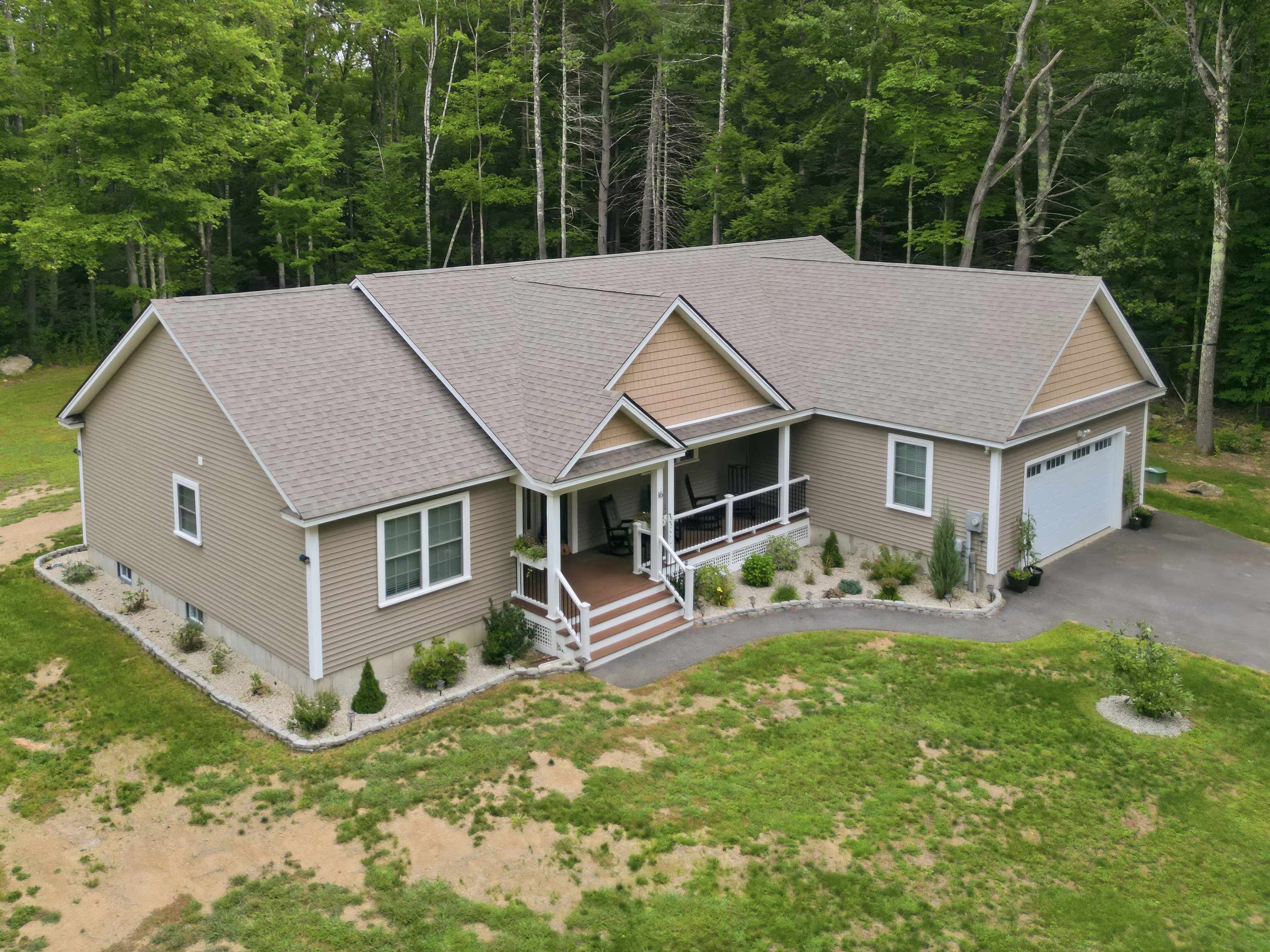16 Regency Court Property Photo 45