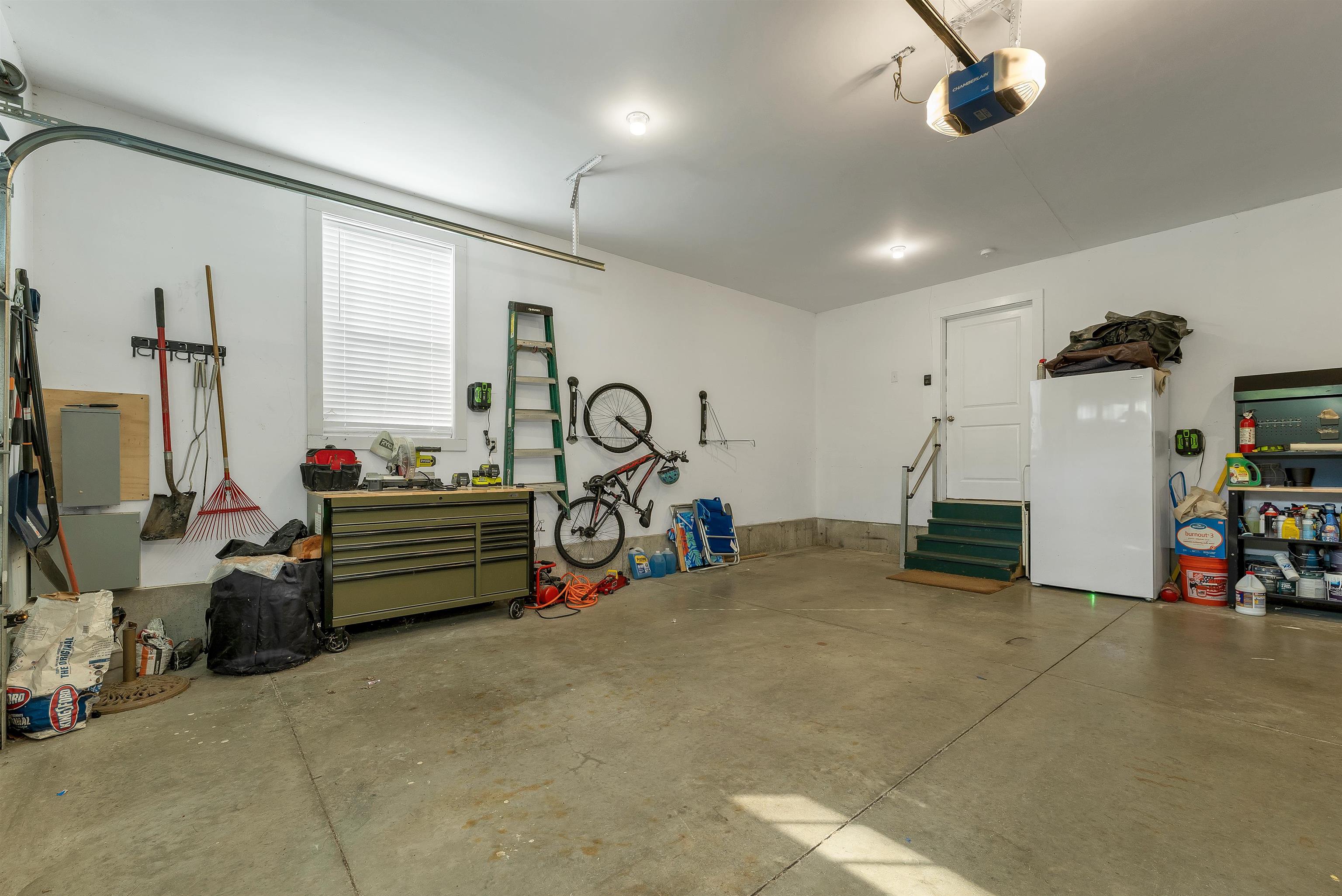 16 Regency Court Property Photo 52