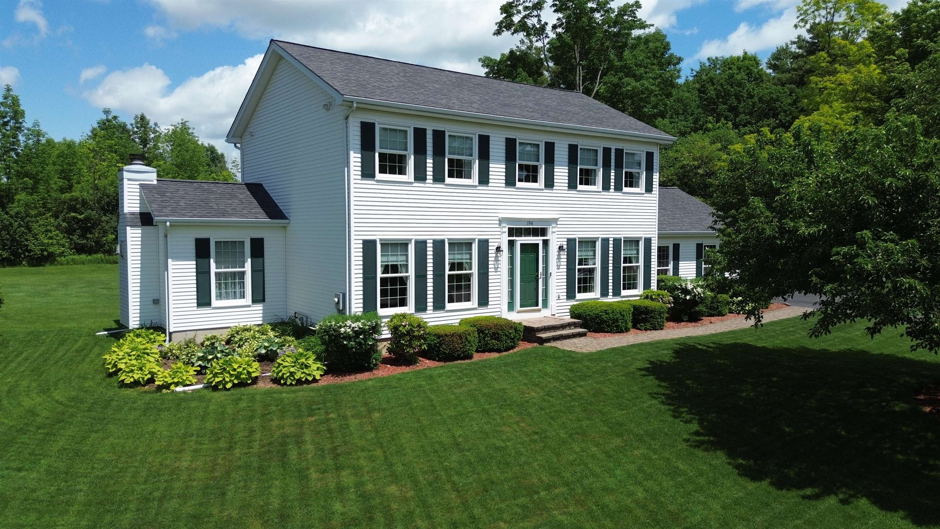 194 Harte Circle Property Photo 1