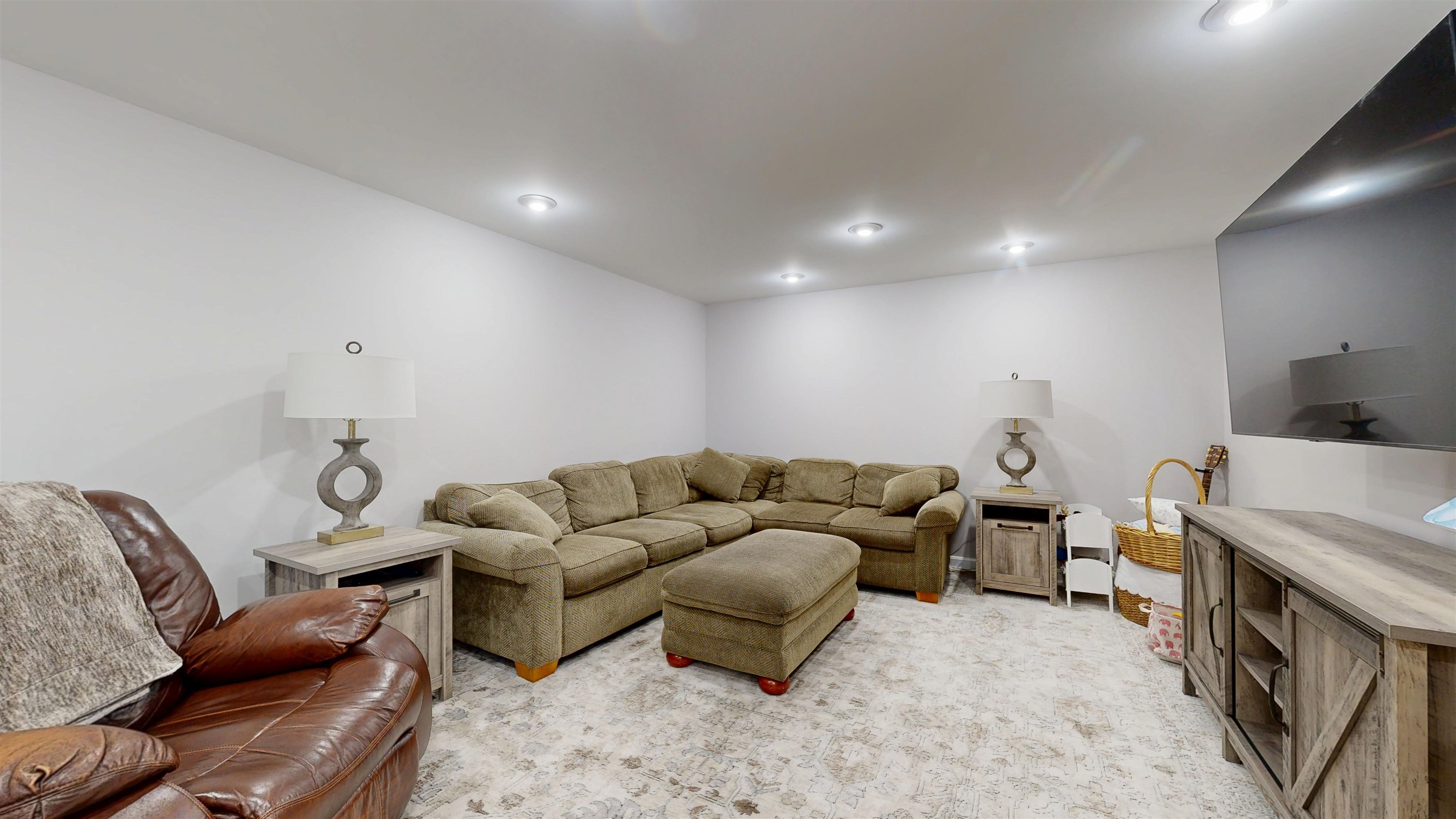 194 Harte Circle Property Photo 15