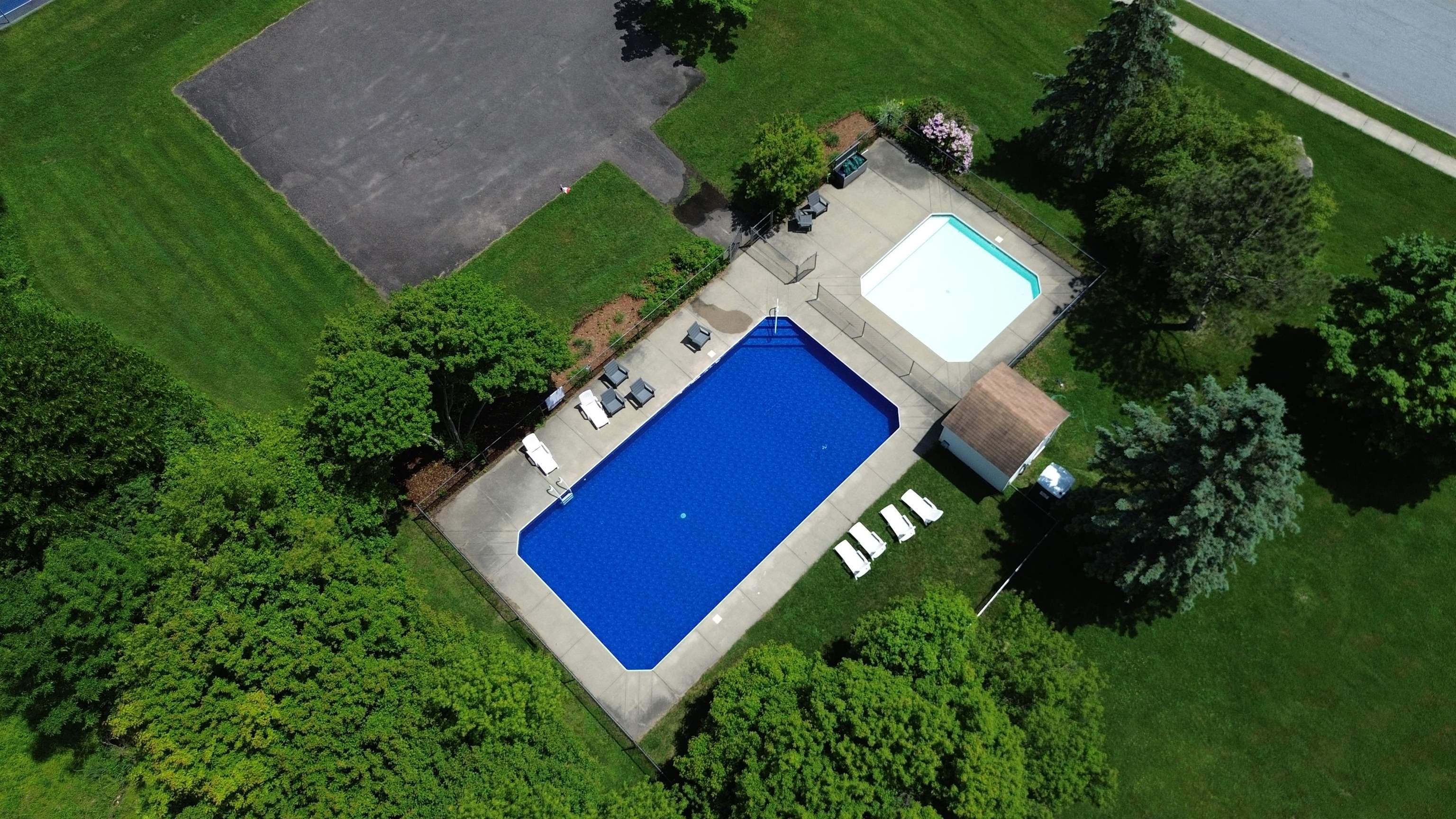 194 Harte Circle Property Photo 24