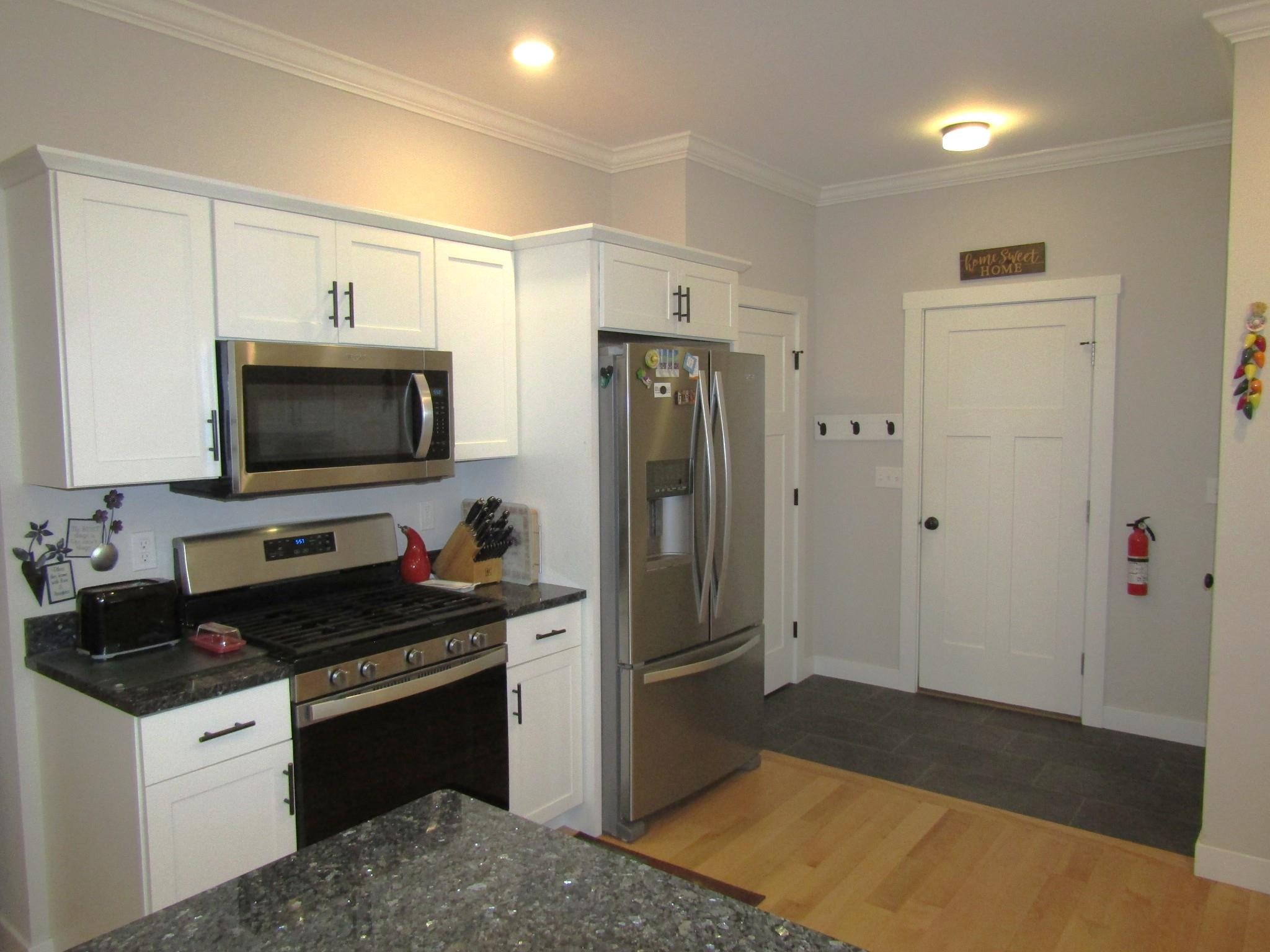 588 Harbor View Drive Property Photo 7