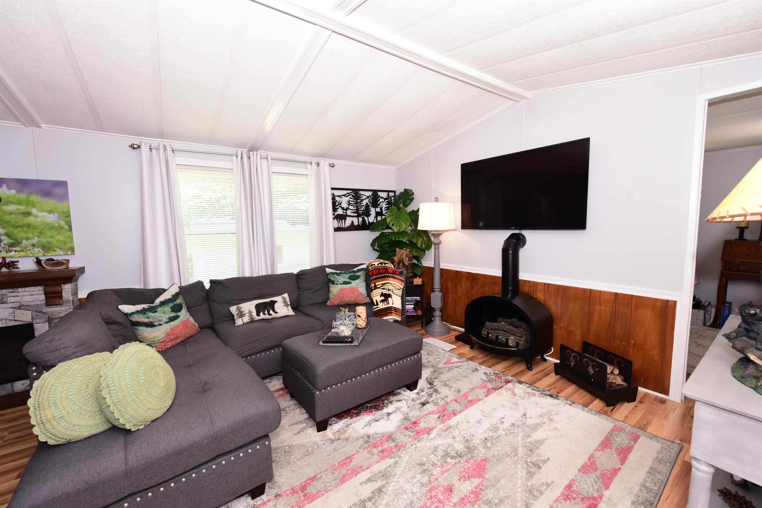 15 Loon Mountain Lane Property Photo 12