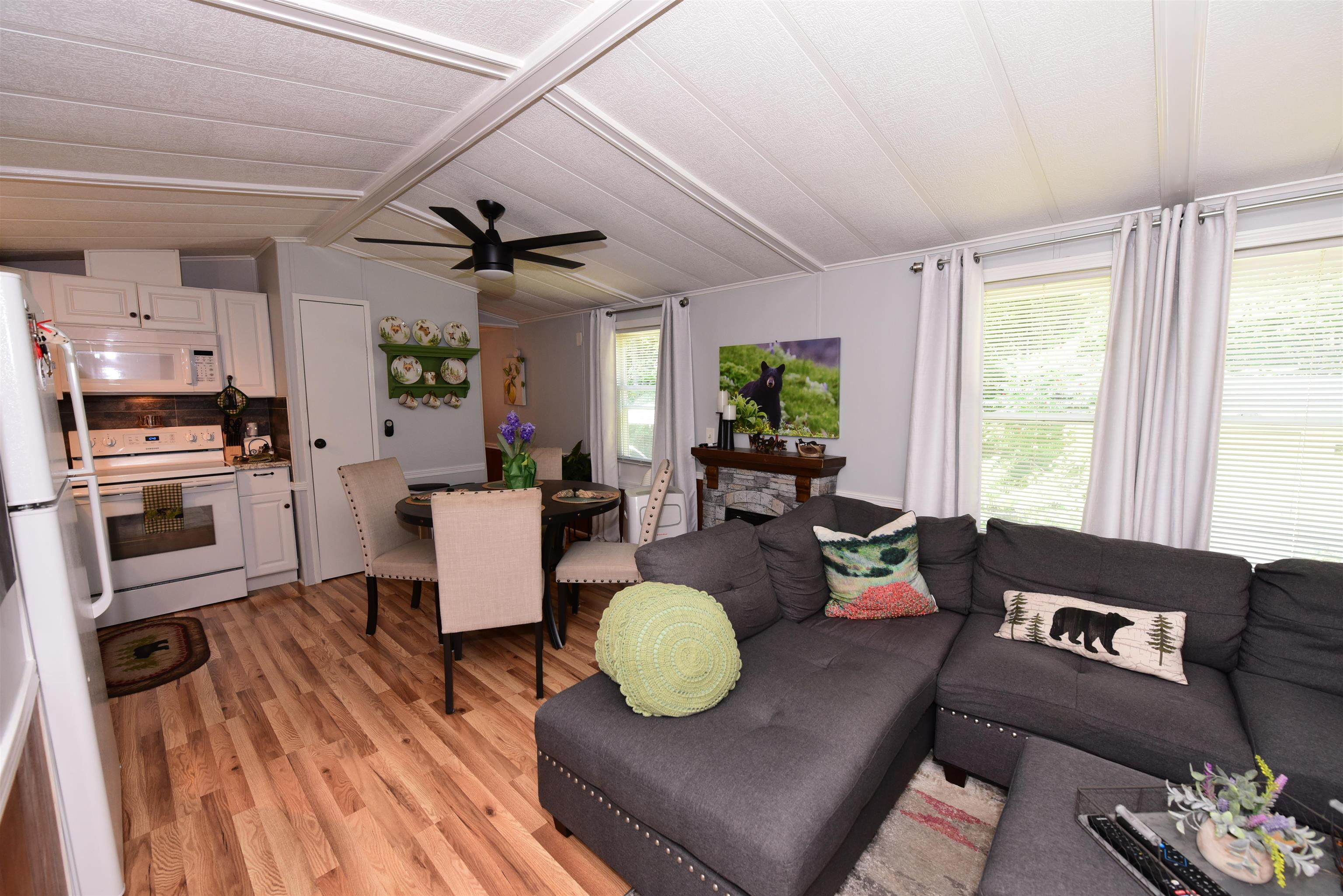 15 Loon Mountain Lane Property Photo 14