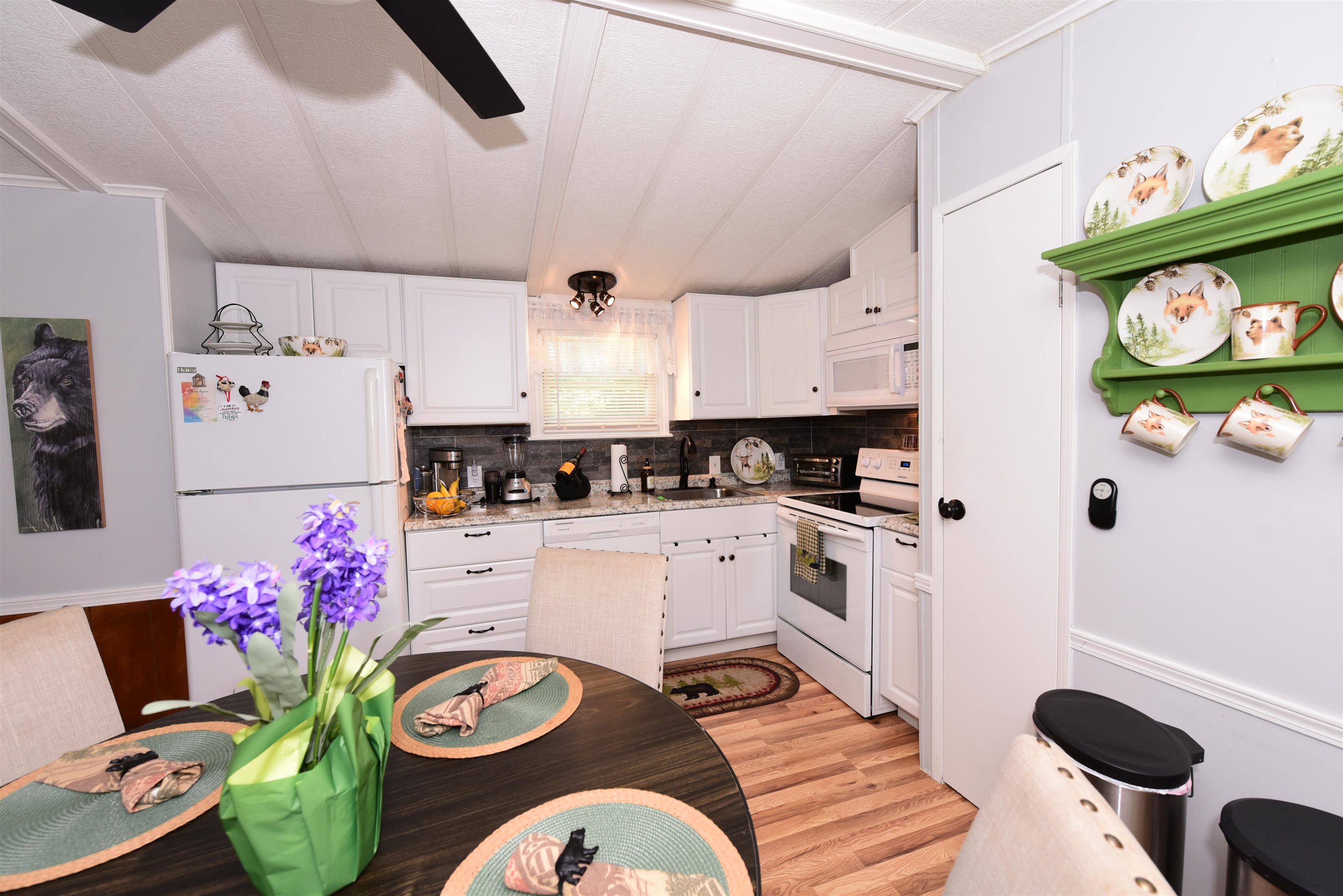 15 Loon Mountain Lane Property Photo 18