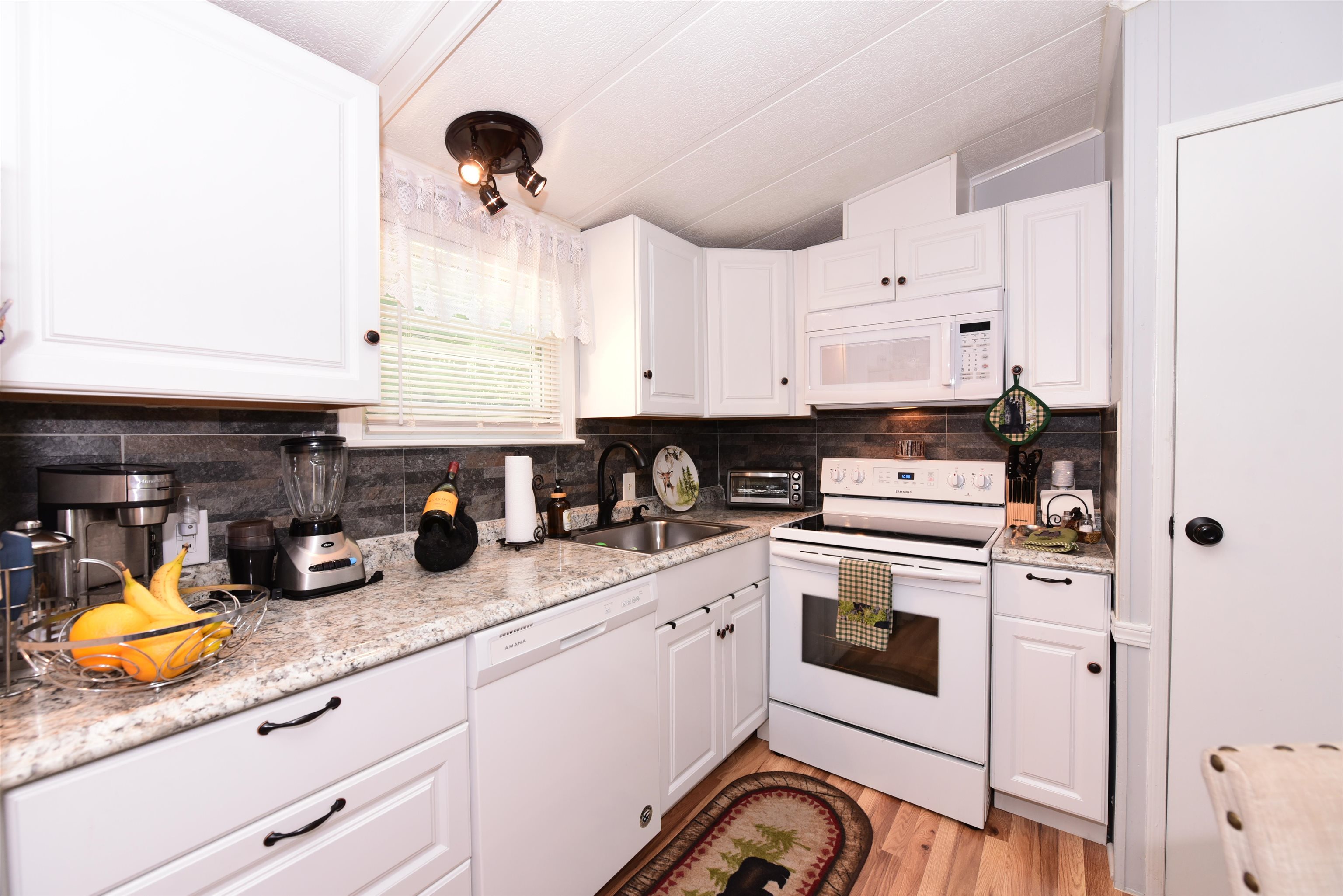 15 Loon Mountain Lane Property Photo 19