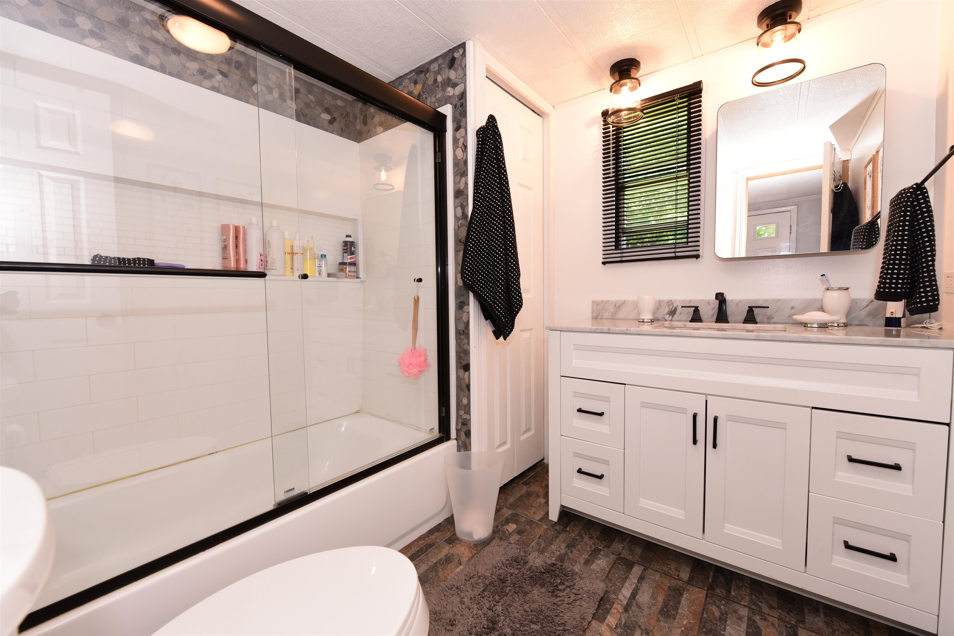 15 Loon Mountain Lane Property Photo 26