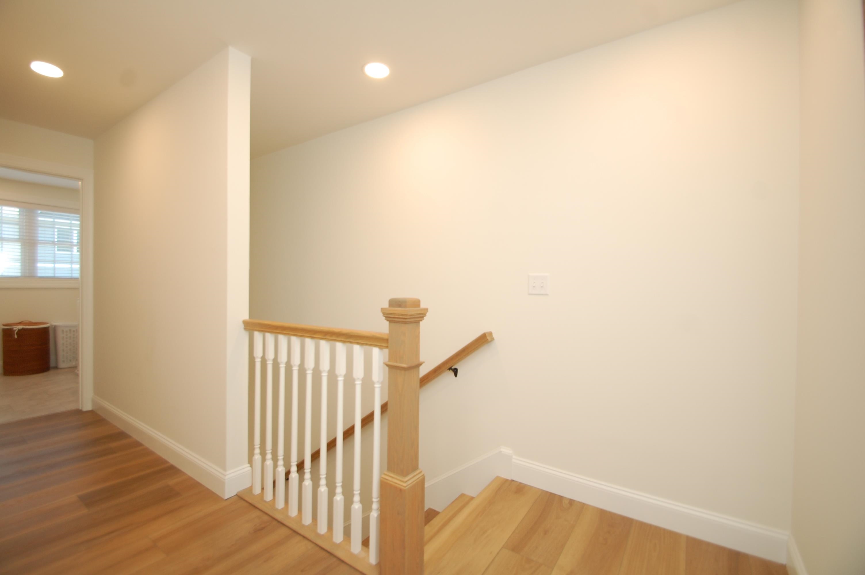 1b Dearborn Circle Property Photo 7