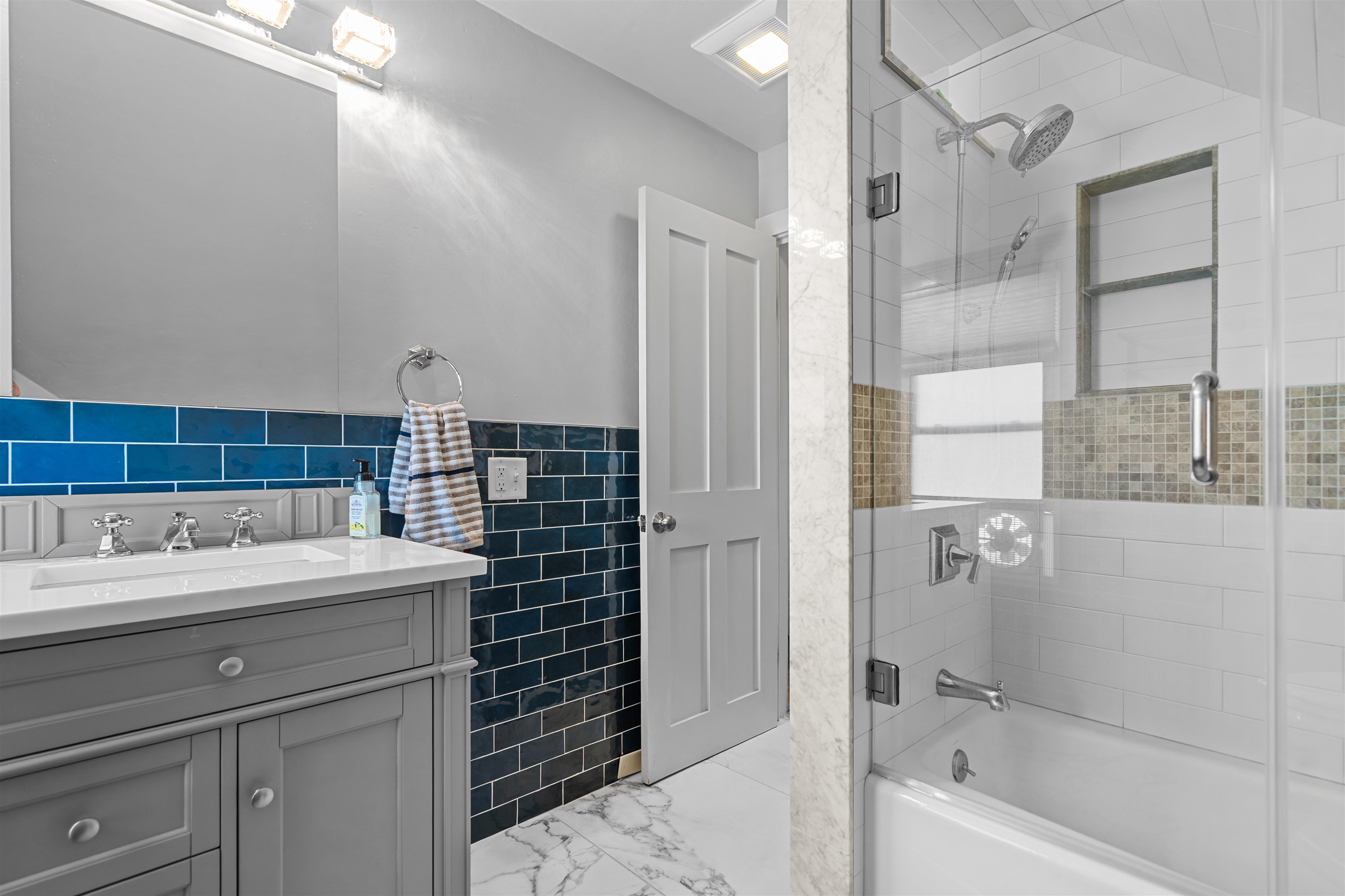 834 State Street Property Photo 25