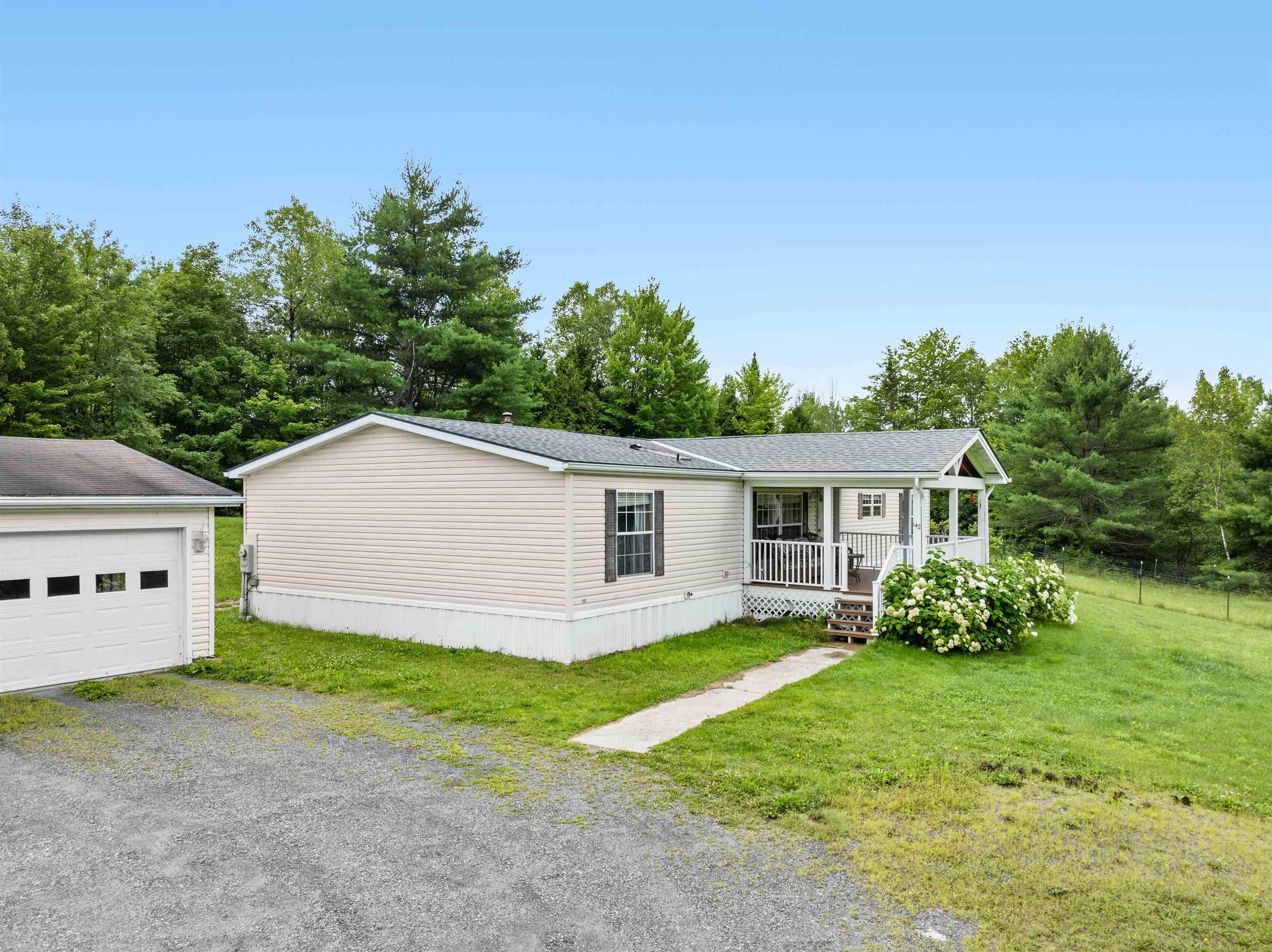 142 Soucy Lane Property Photo 3