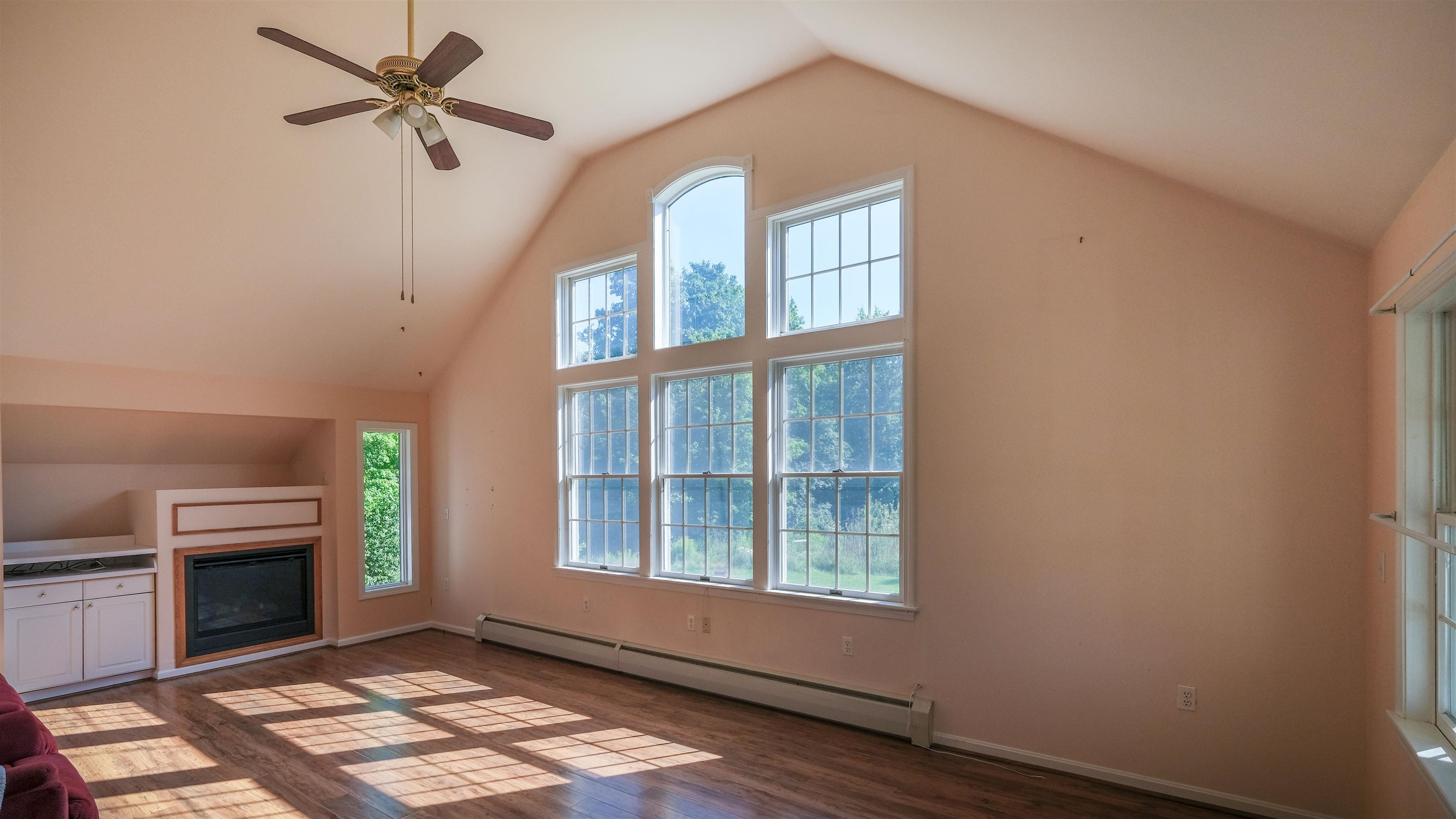 1932 Hortonville Road Property Photo 2