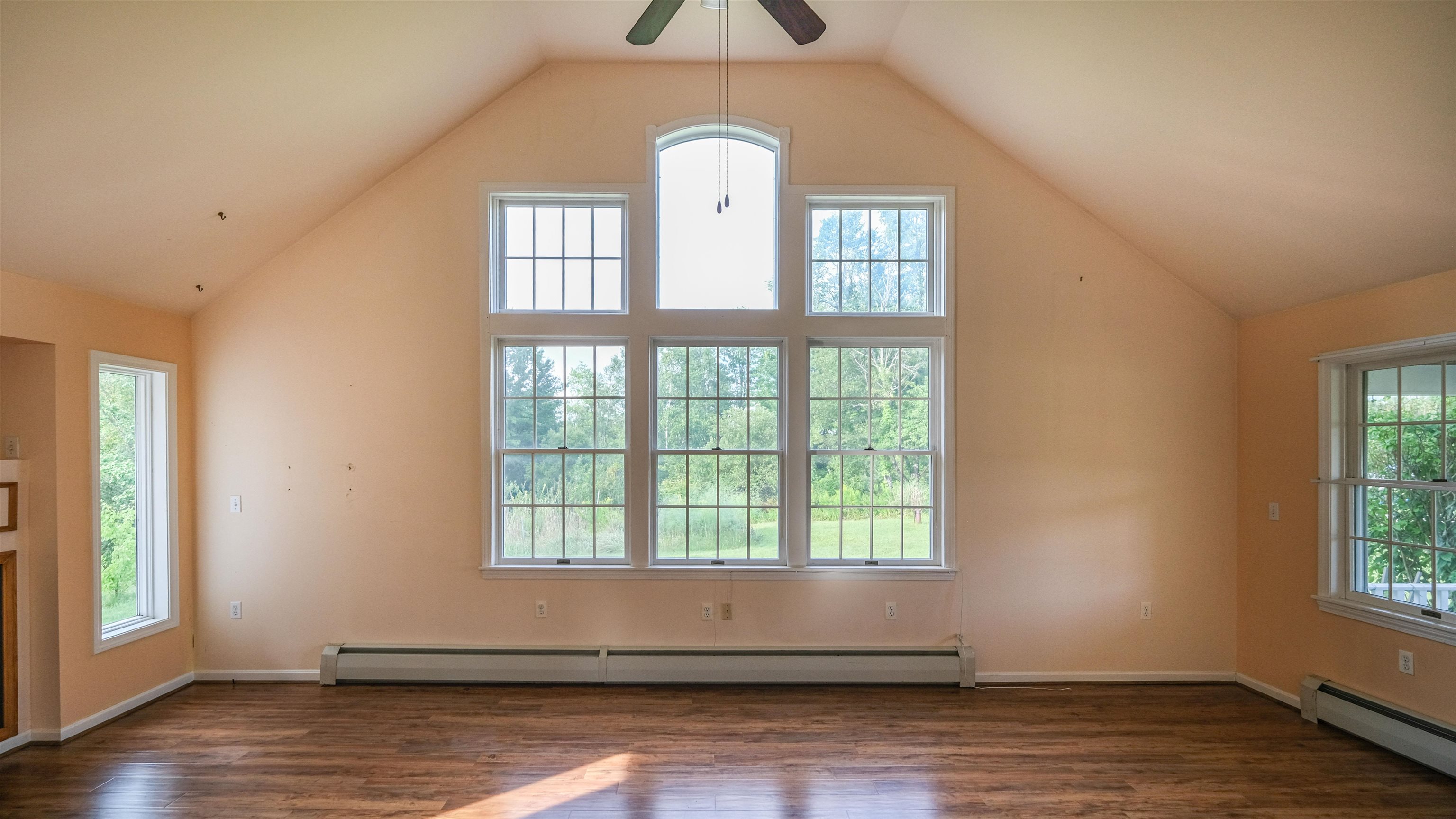 1932 Hortonville Road Property Photo 3