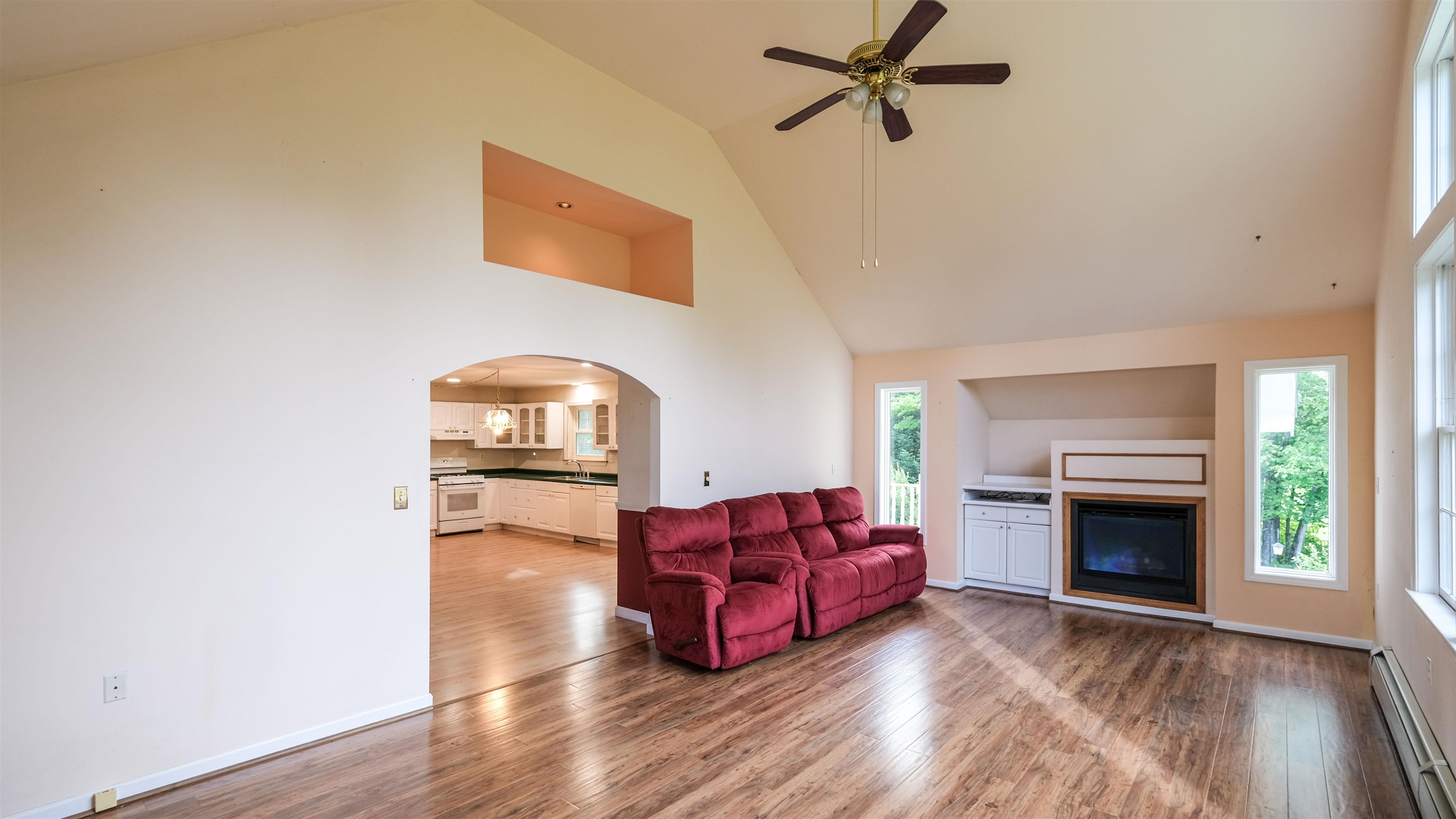 1932 Hortonville Road Property Photo 5