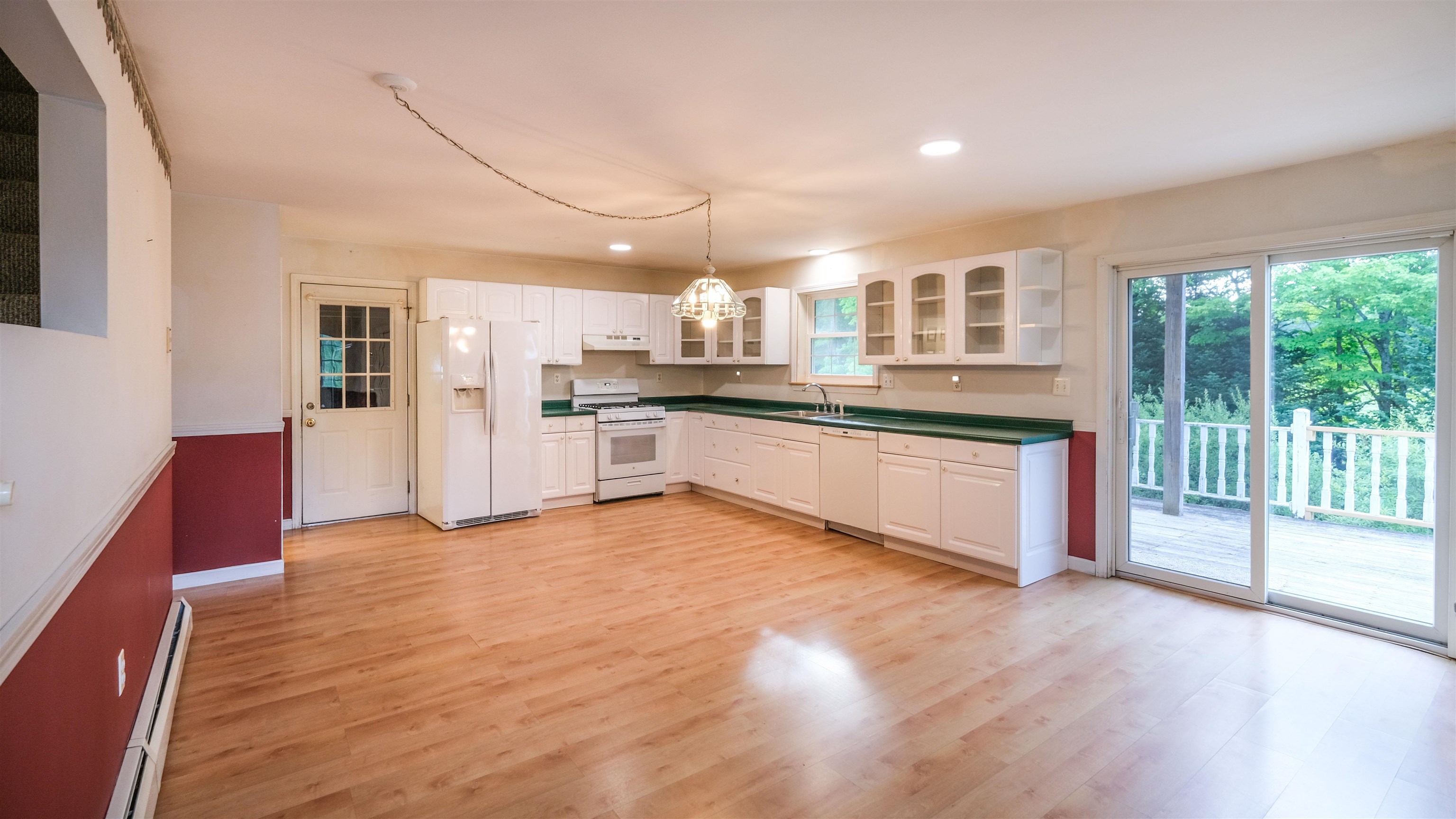1932 Hortonville Road Property Photo 9