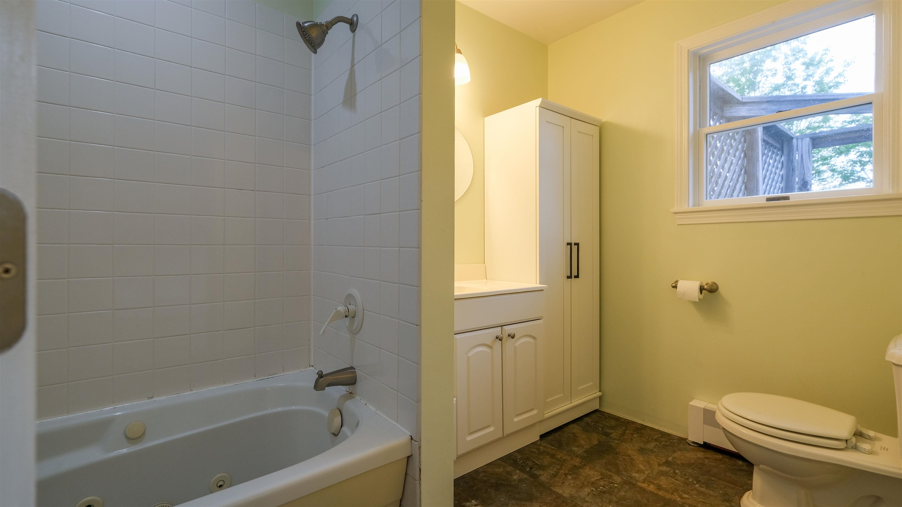1932 Hortonville Road Property Photo 31