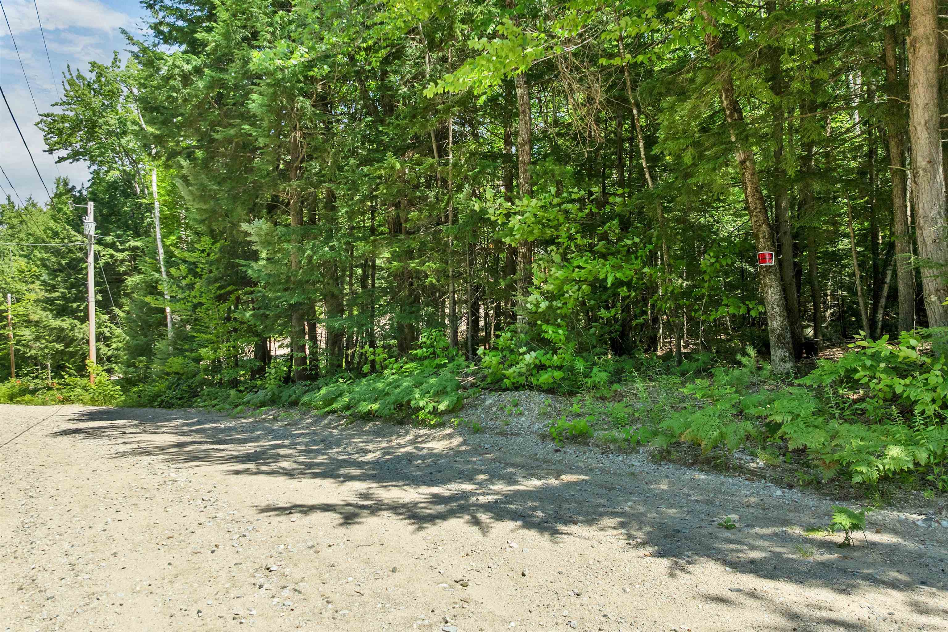 35 Landsdown Lane Property Photo 5