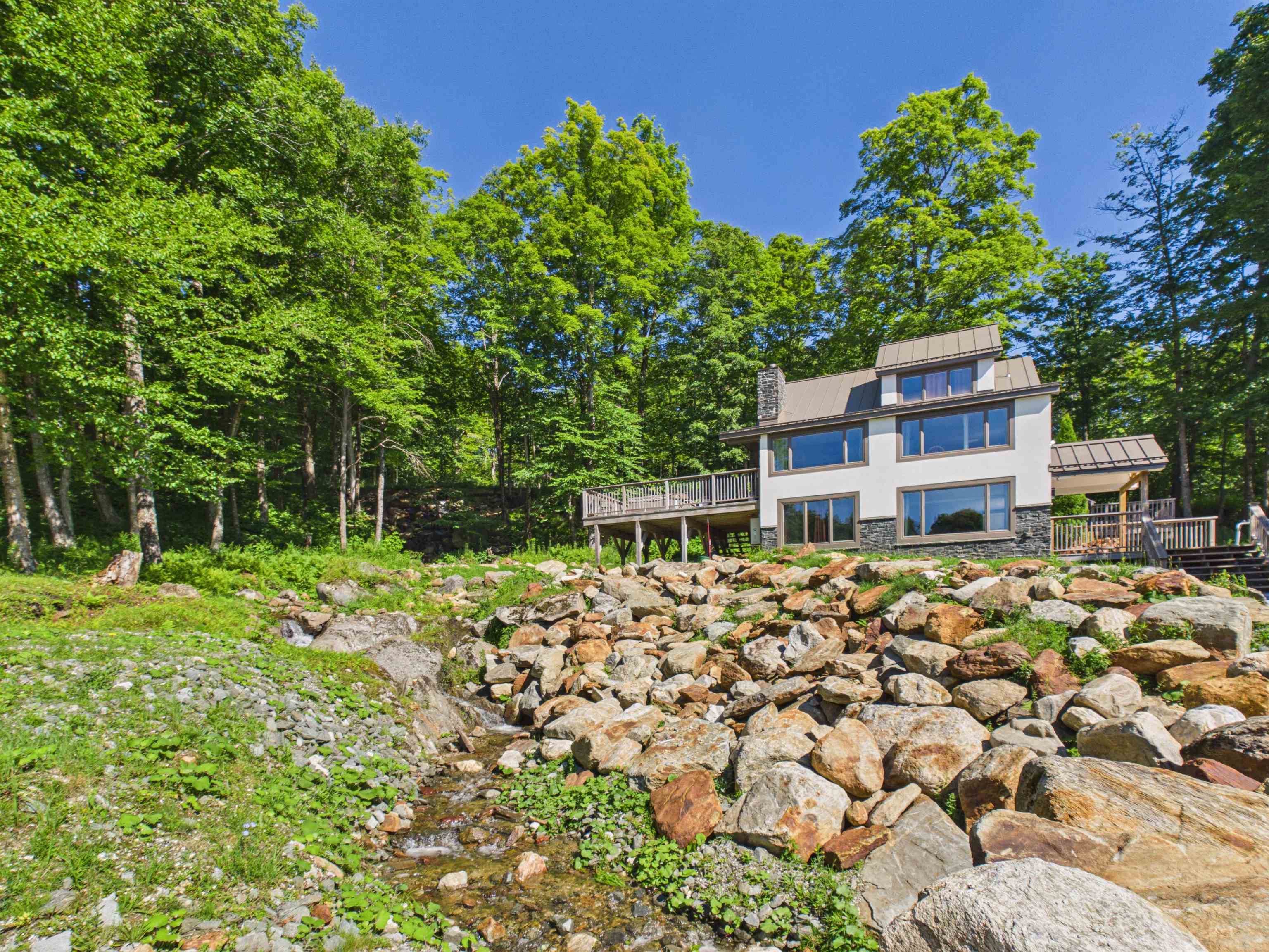 300 Trailside Drive Property Photo 2