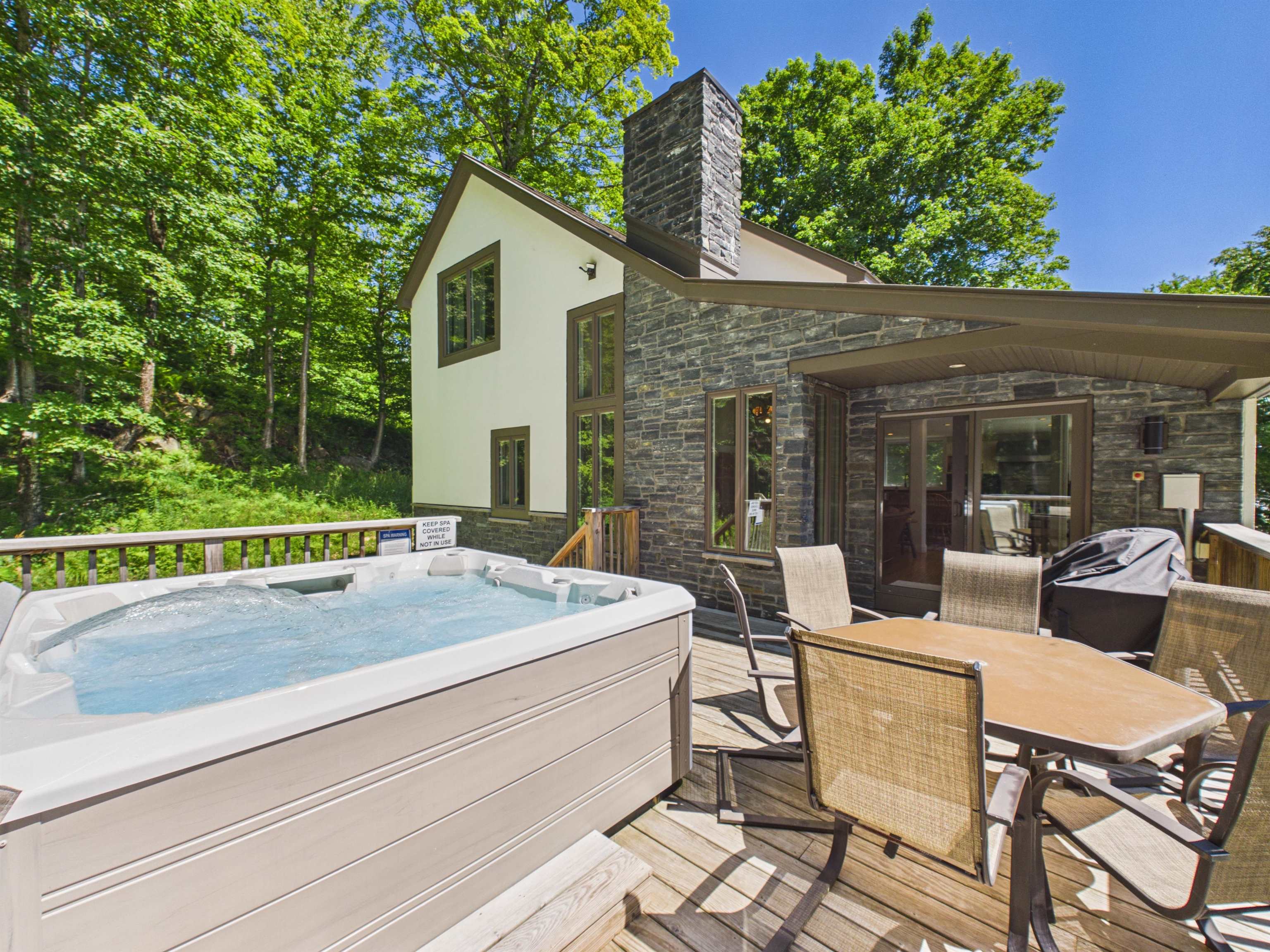 300 Trailside Drive Property Photo 16