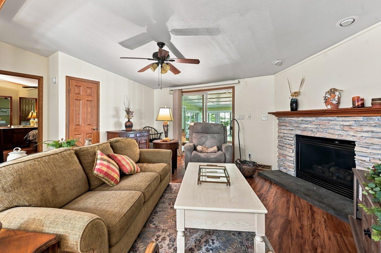 32 Hawaii Lane Property Photo 18