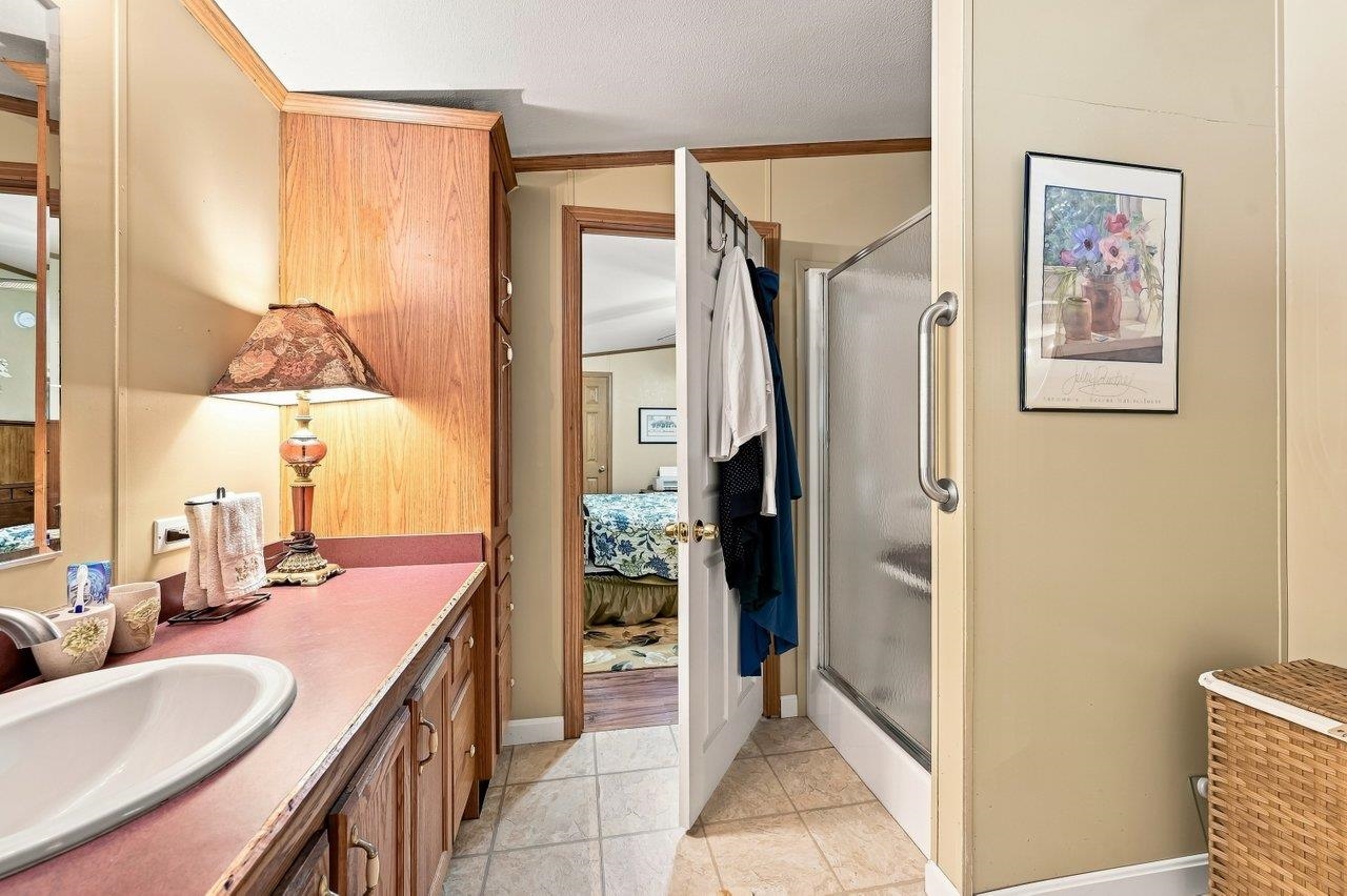 32 Hawaii Lane Property Photo 26