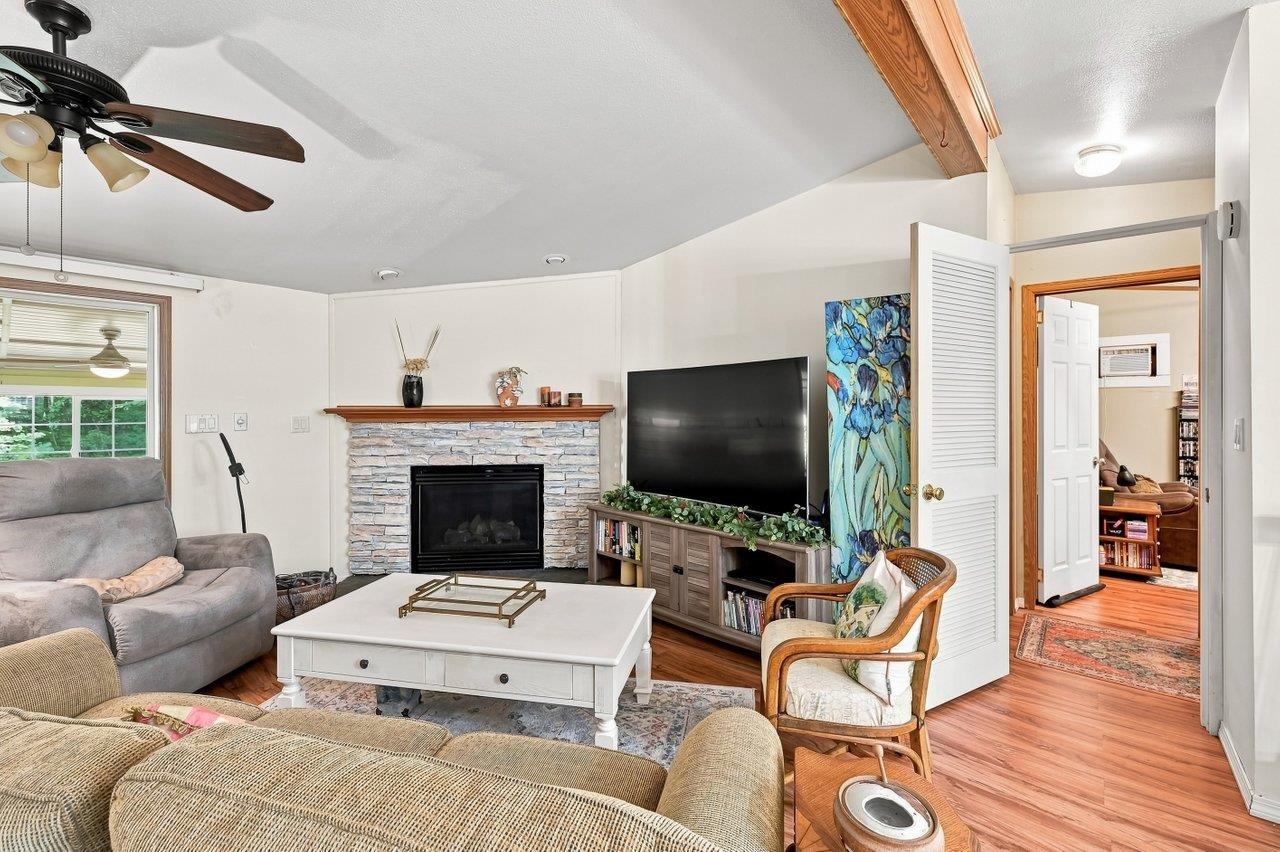 32 Hawaii Lane Property Photo 27