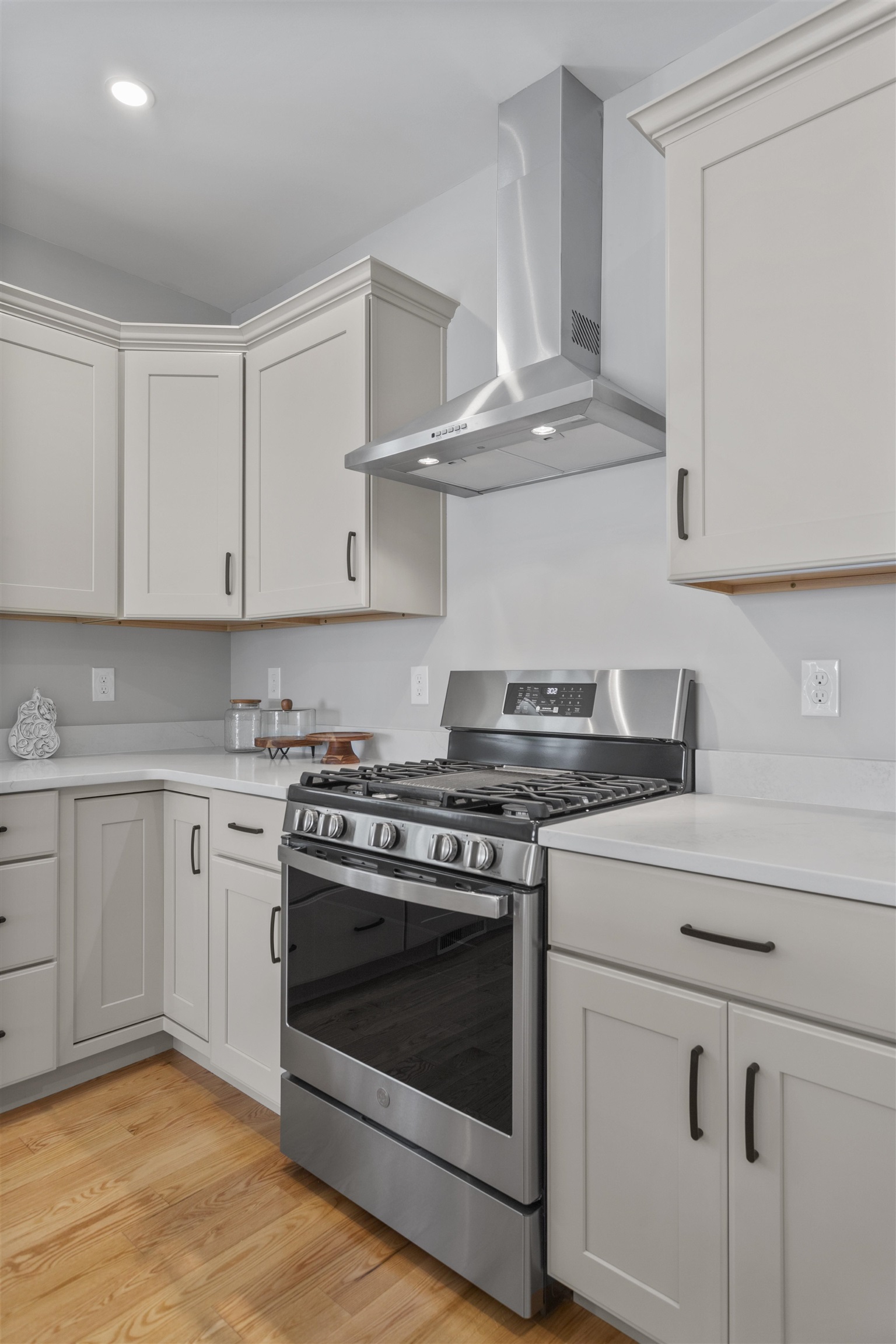 2 Navillus Way Property Photo 5