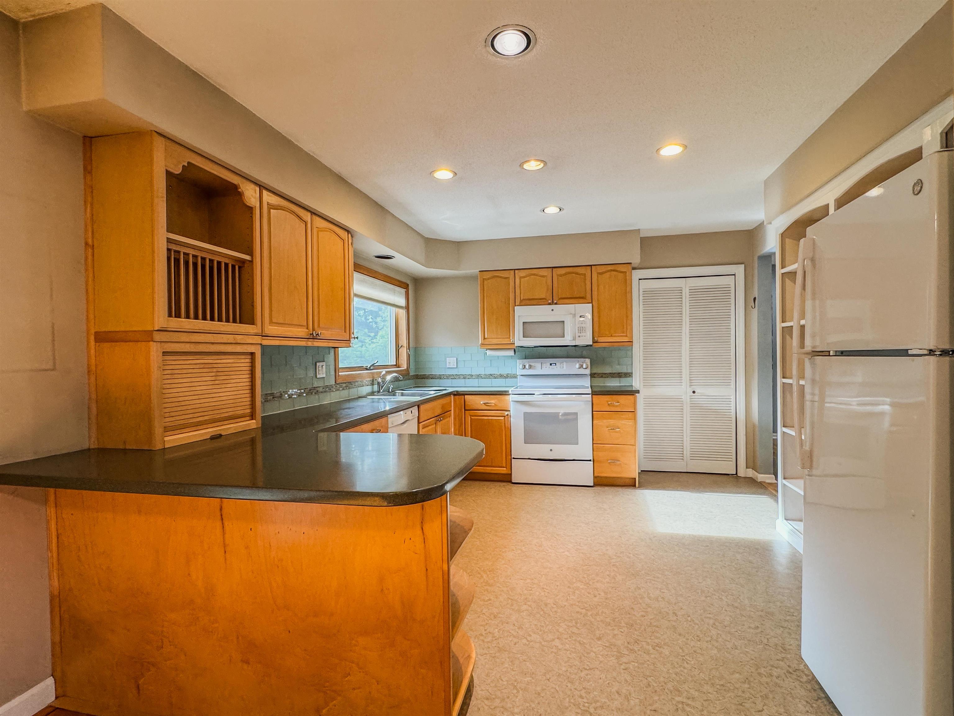 67 Valley Pass Property Photo 4
